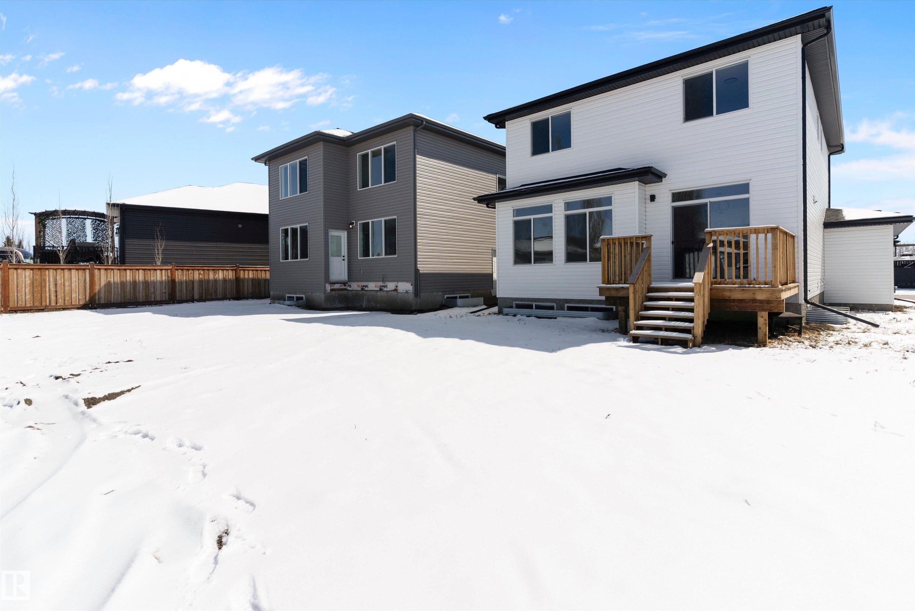 72 Maple Crescent, Gibbons, AB - Outdoor