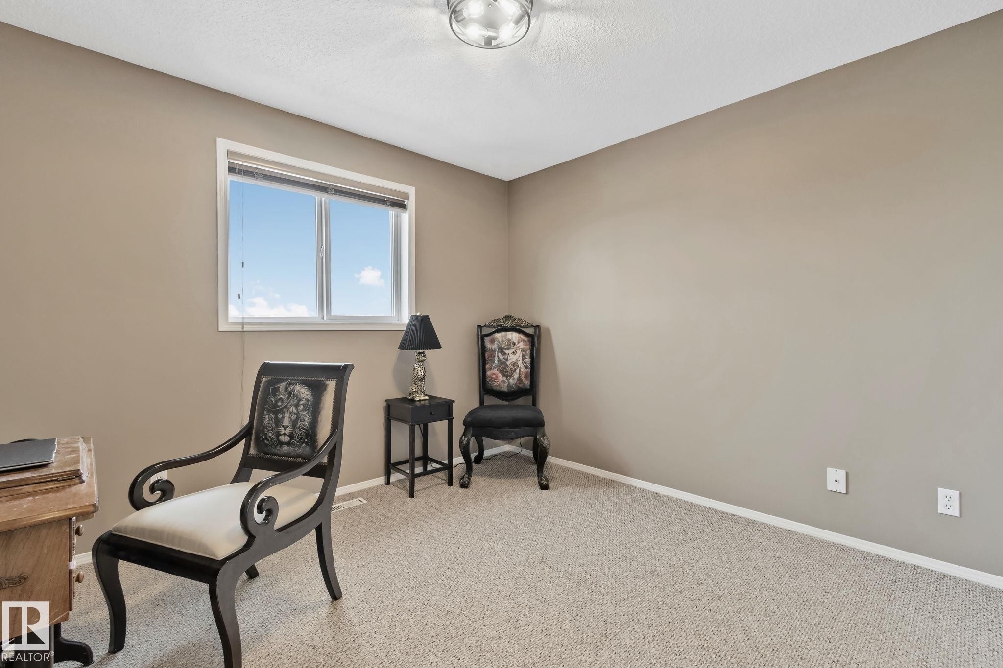 15117 Miller Boulevard, Edmonton, AB - Indoor Photo Showing Other Room