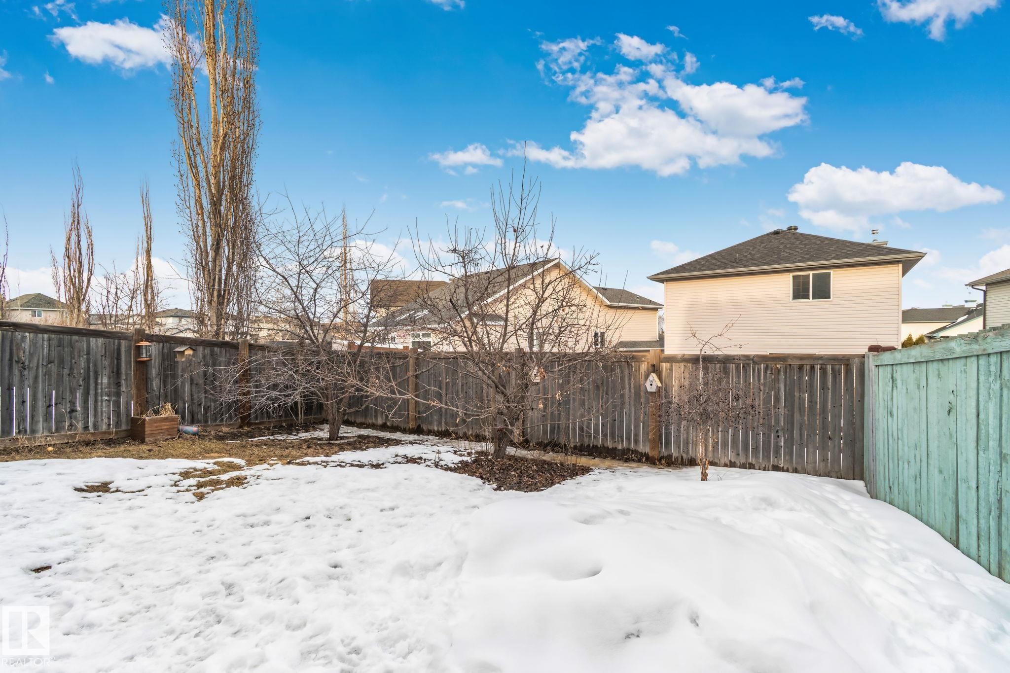 15117 Miller Boulevard, Edmonton, AB - Outdoor