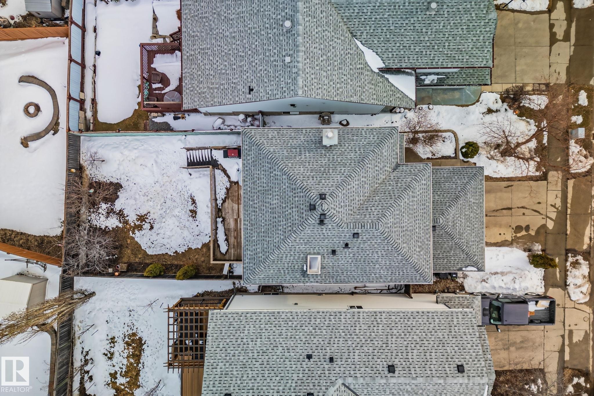 15117 Miller Boulevard, Edmonton, AB - Outdoor