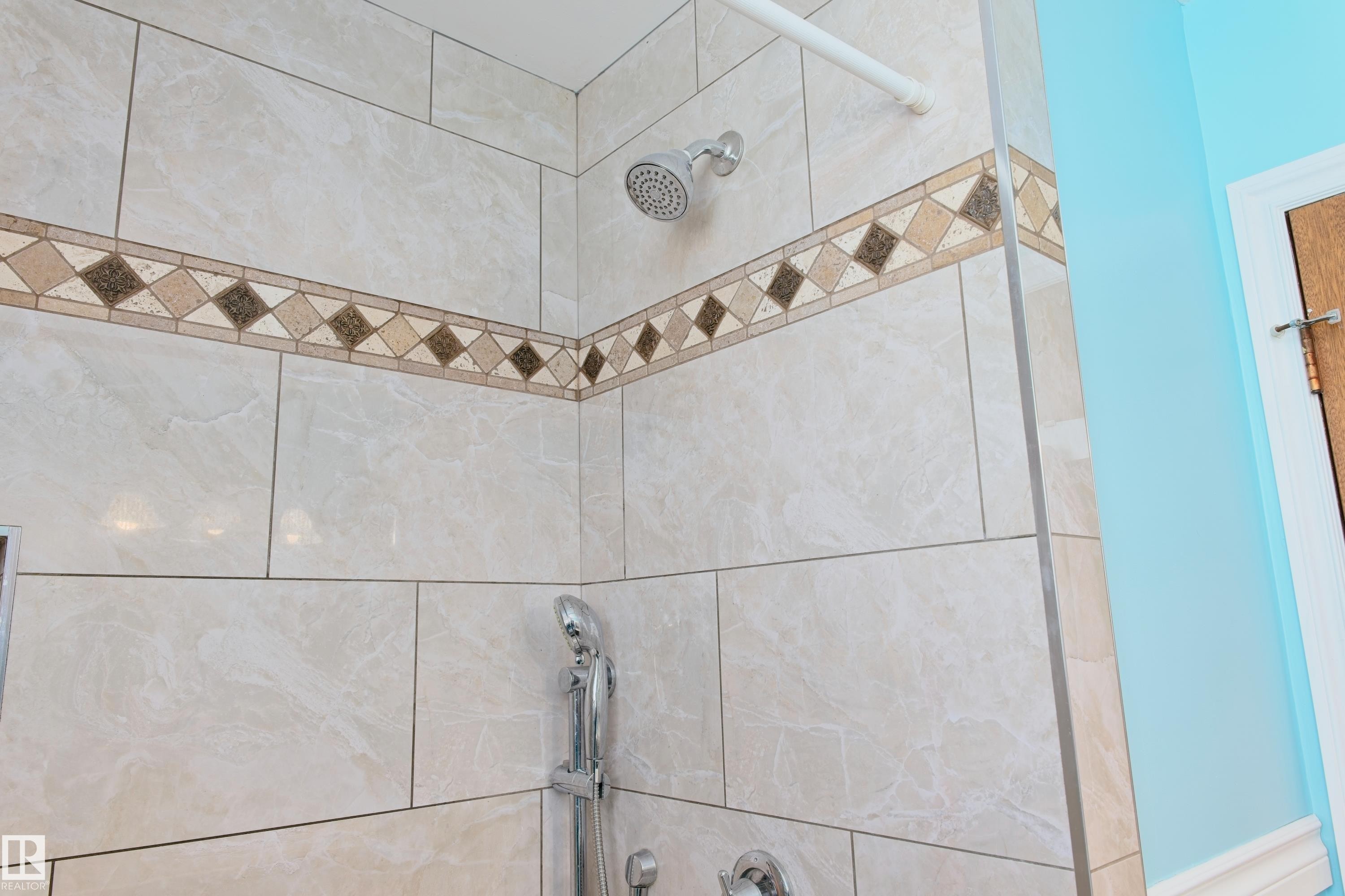 4706 54 Avenue, Barrhead, AB - Indoor Photo Showing Bathroom