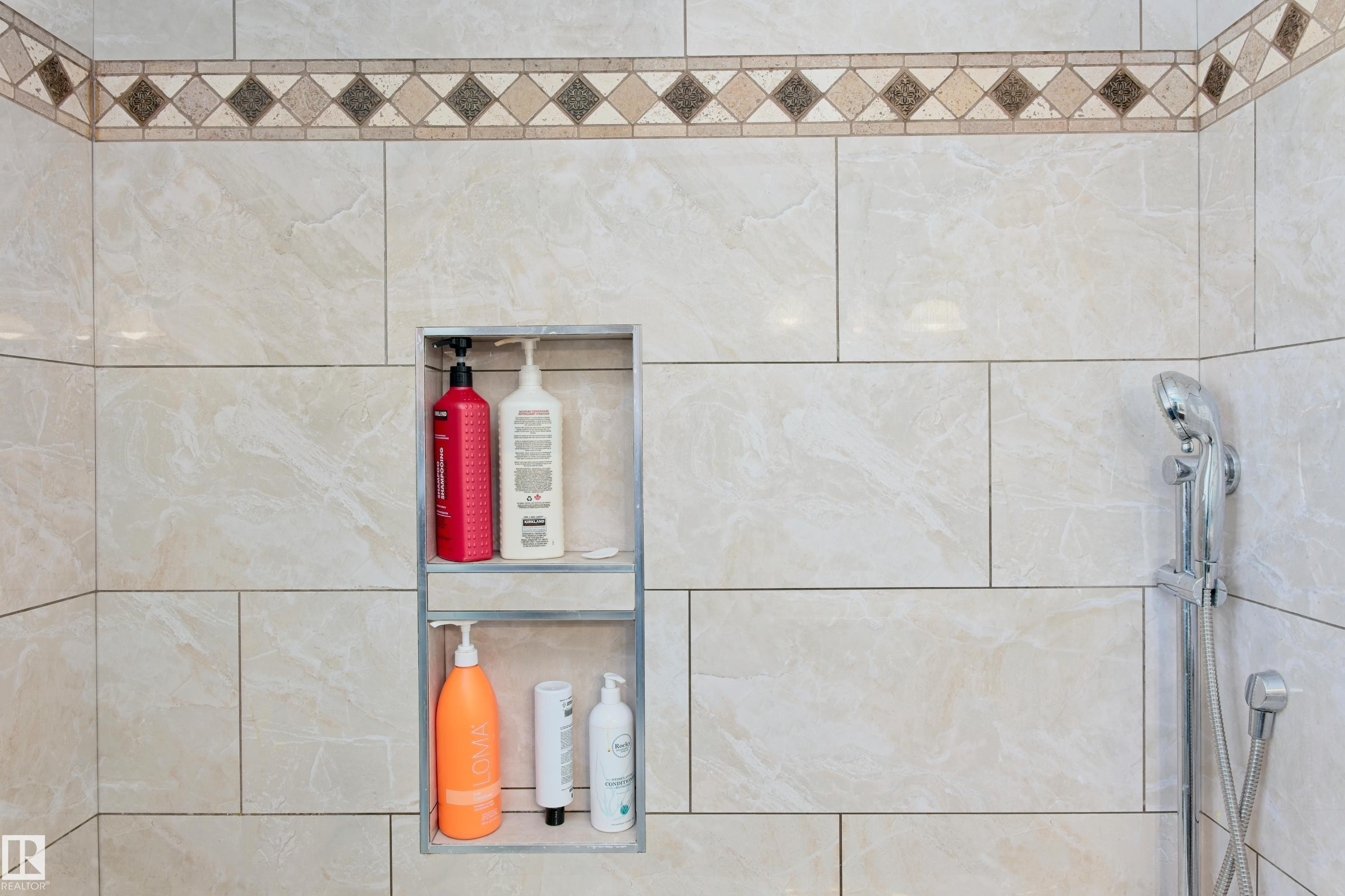 4706 54 Avenue, Barrhead, AB - Indoor Photo Showing Bathroom