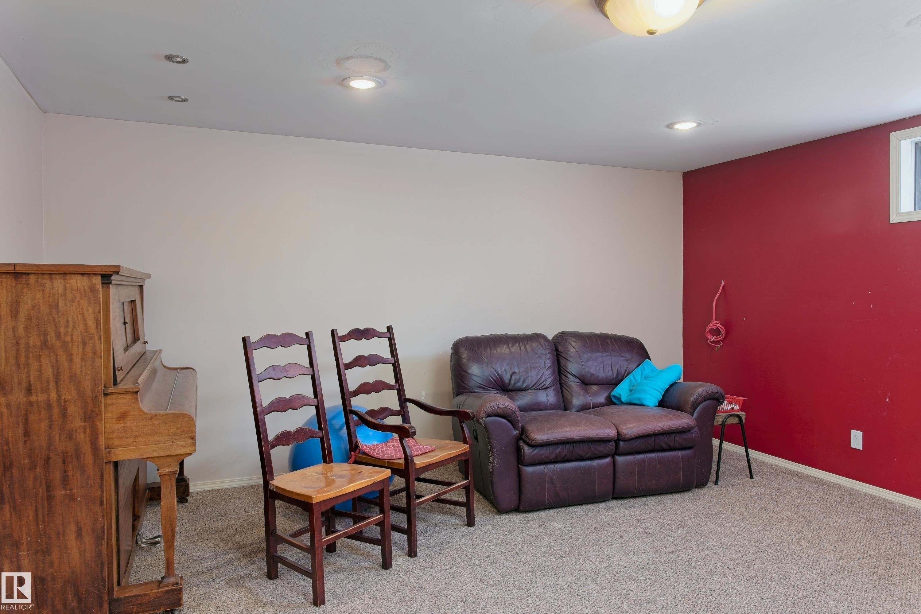 4706 54 Avenue, Barrhead, AB - Indoor