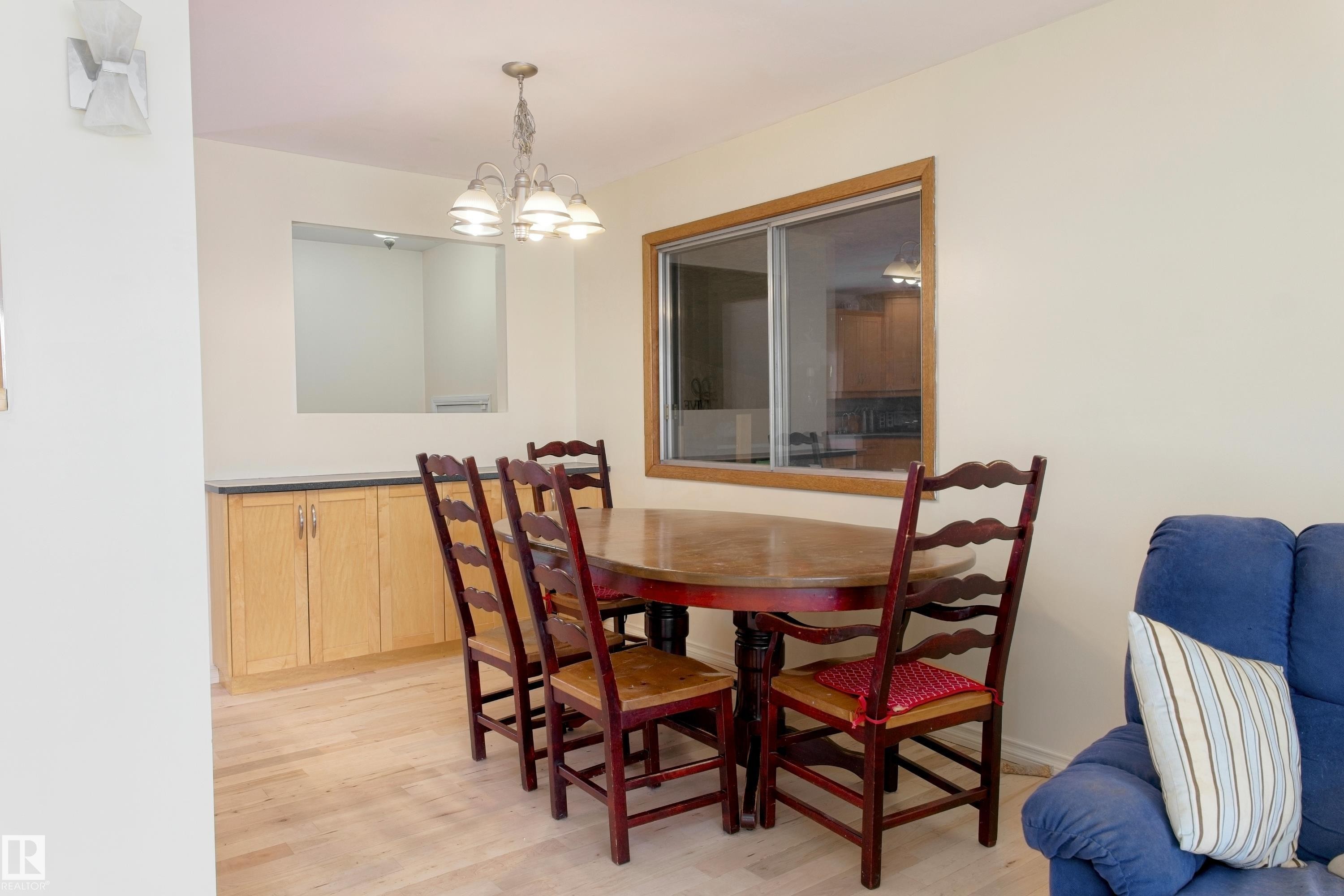 4706 54 Avenue, Barrhead, AB - Indoor Photo Showing Dining Room