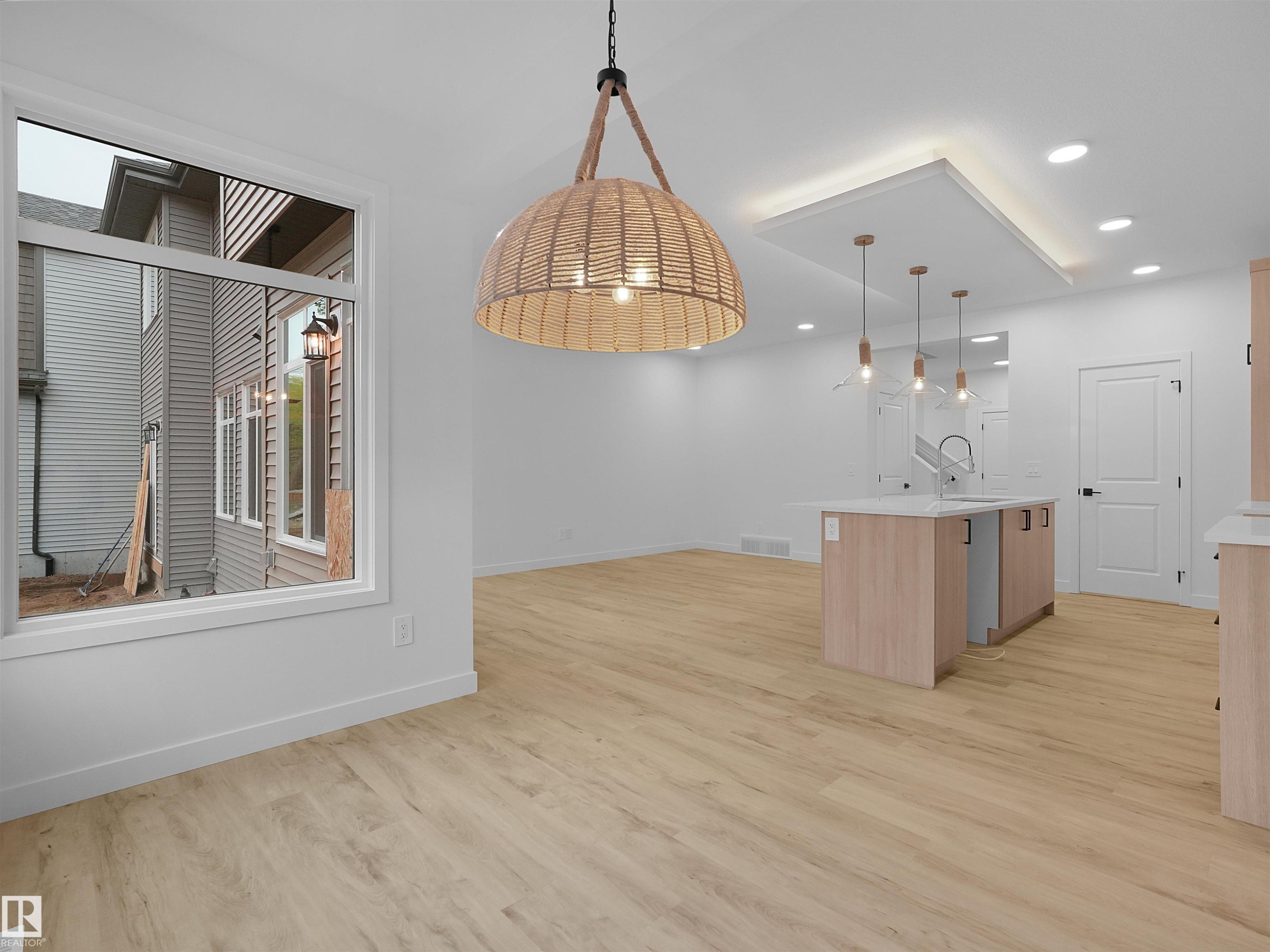 8235 Kiriak Loop, Edmonton, AB - Indoor