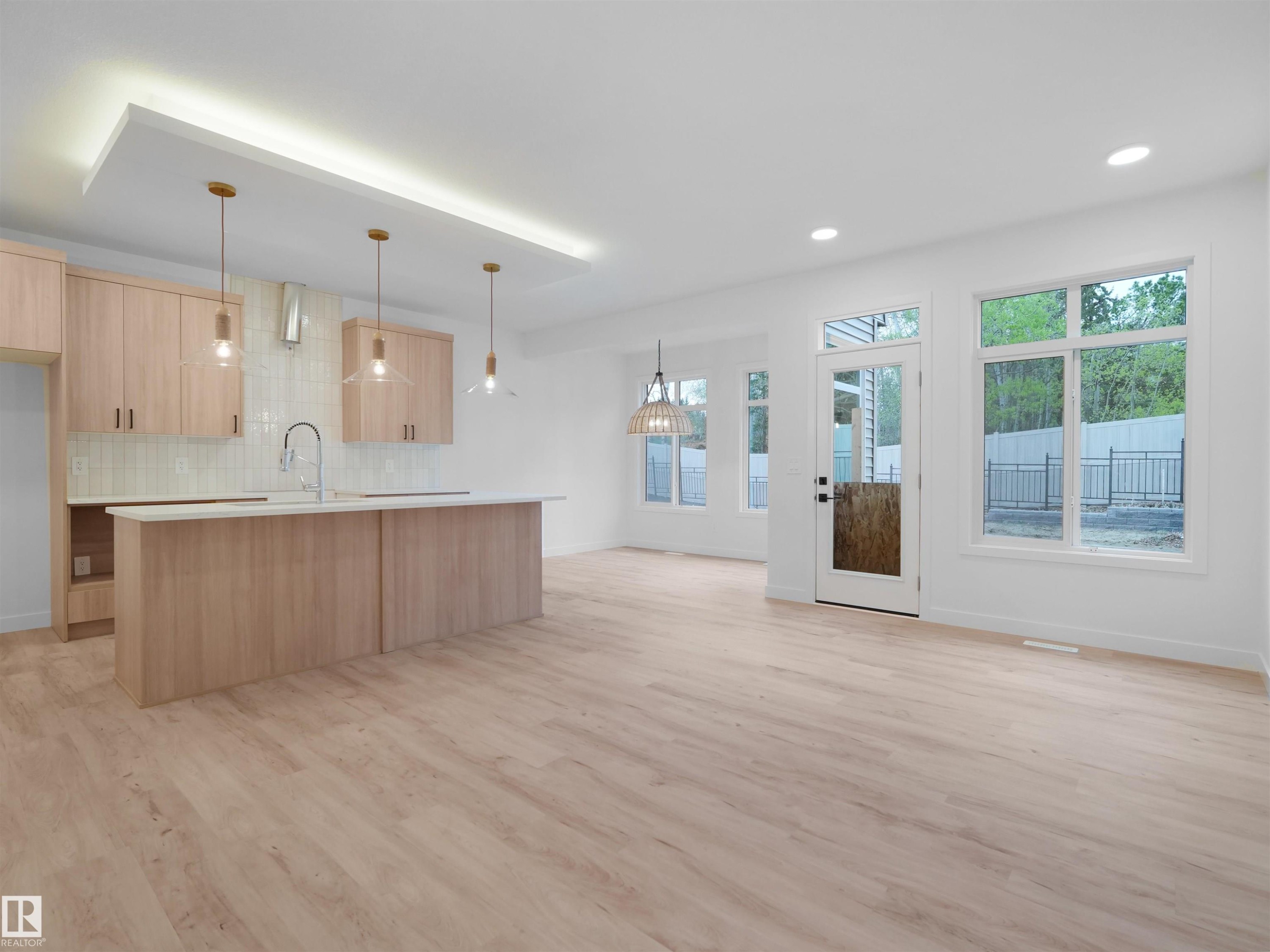 8235 Kiriak Loop, Edmonton, AB - Indoor Photo Showing Kitchen