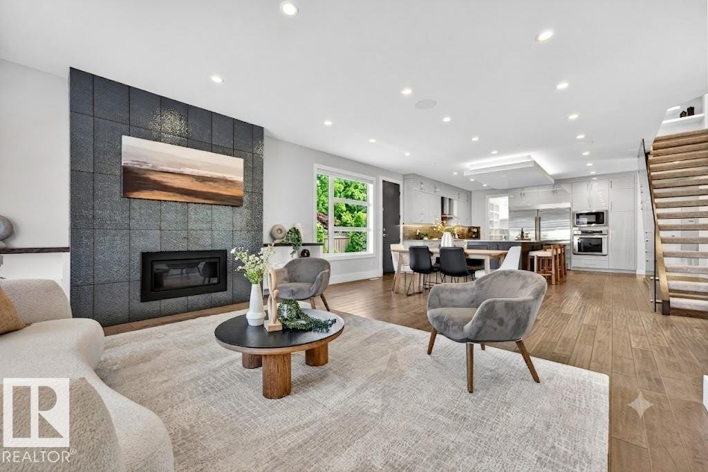 14132 97 Avenue, Edmonton, AB - Indoor Photo Showing Living Room With Fireplace