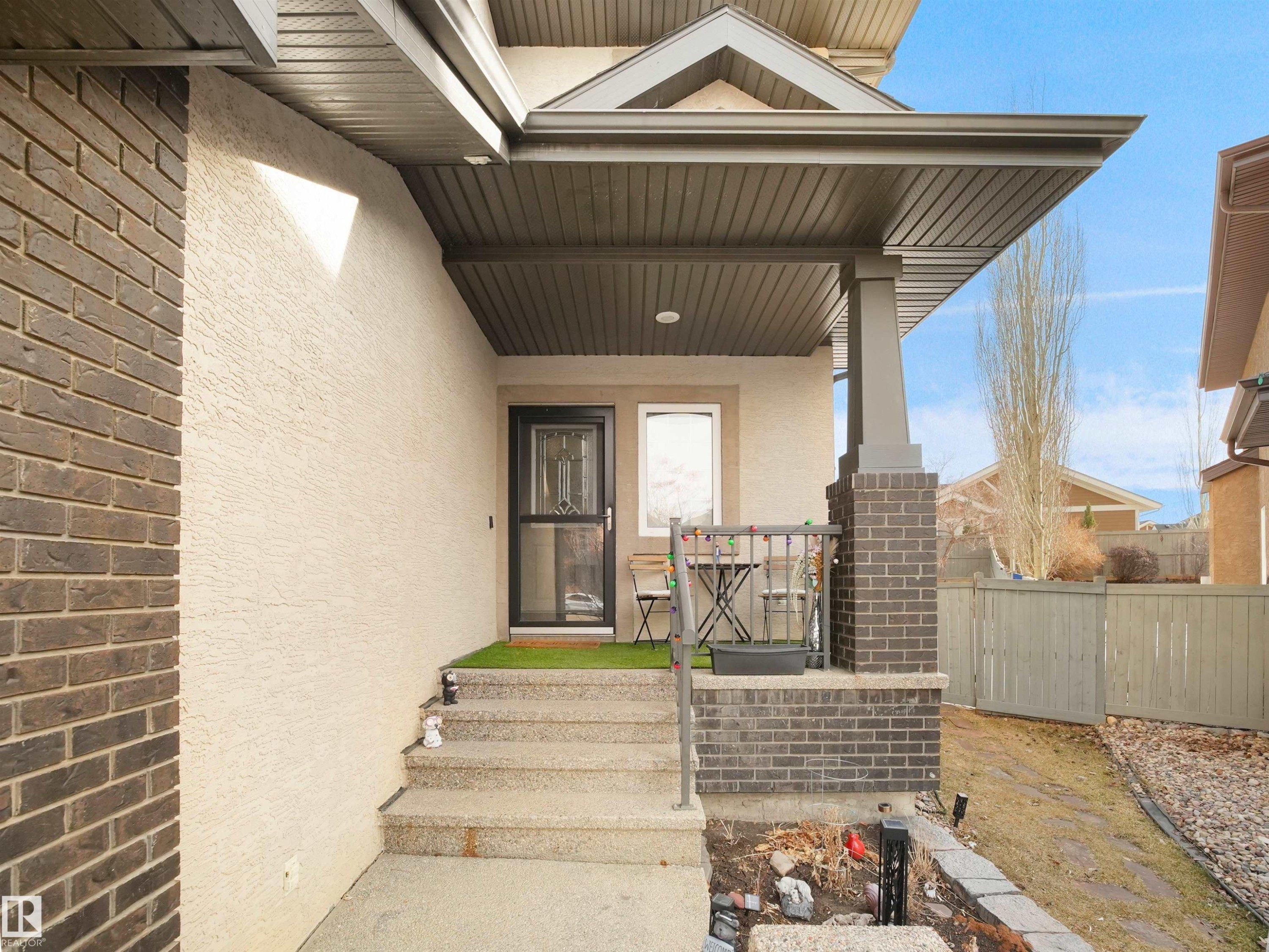 2422 Warry Place Sw, Edmonton, AB - Outdoor With Exterior