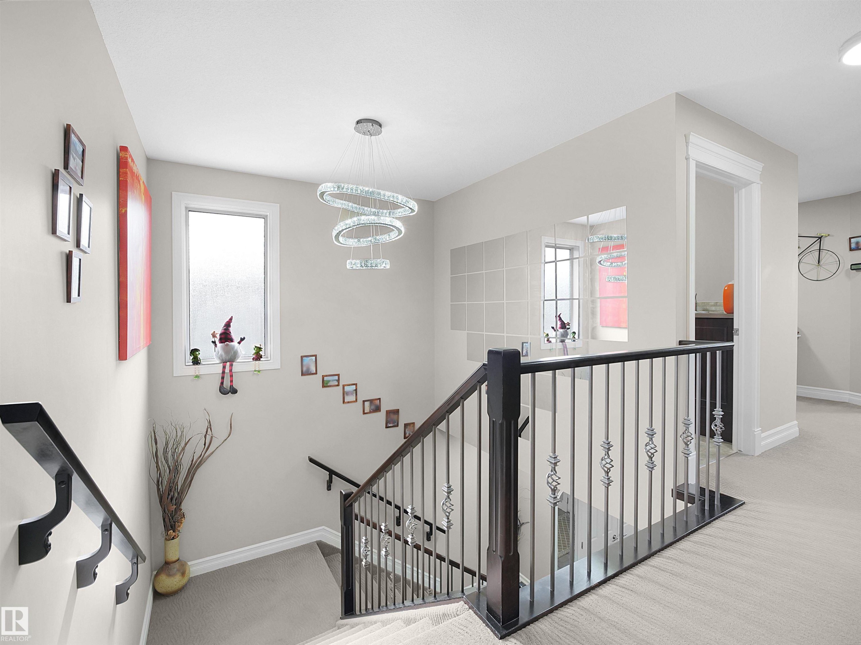 2422 Warry Place Sw, Edmonton, AB - Indoor Photo Showing Other Room