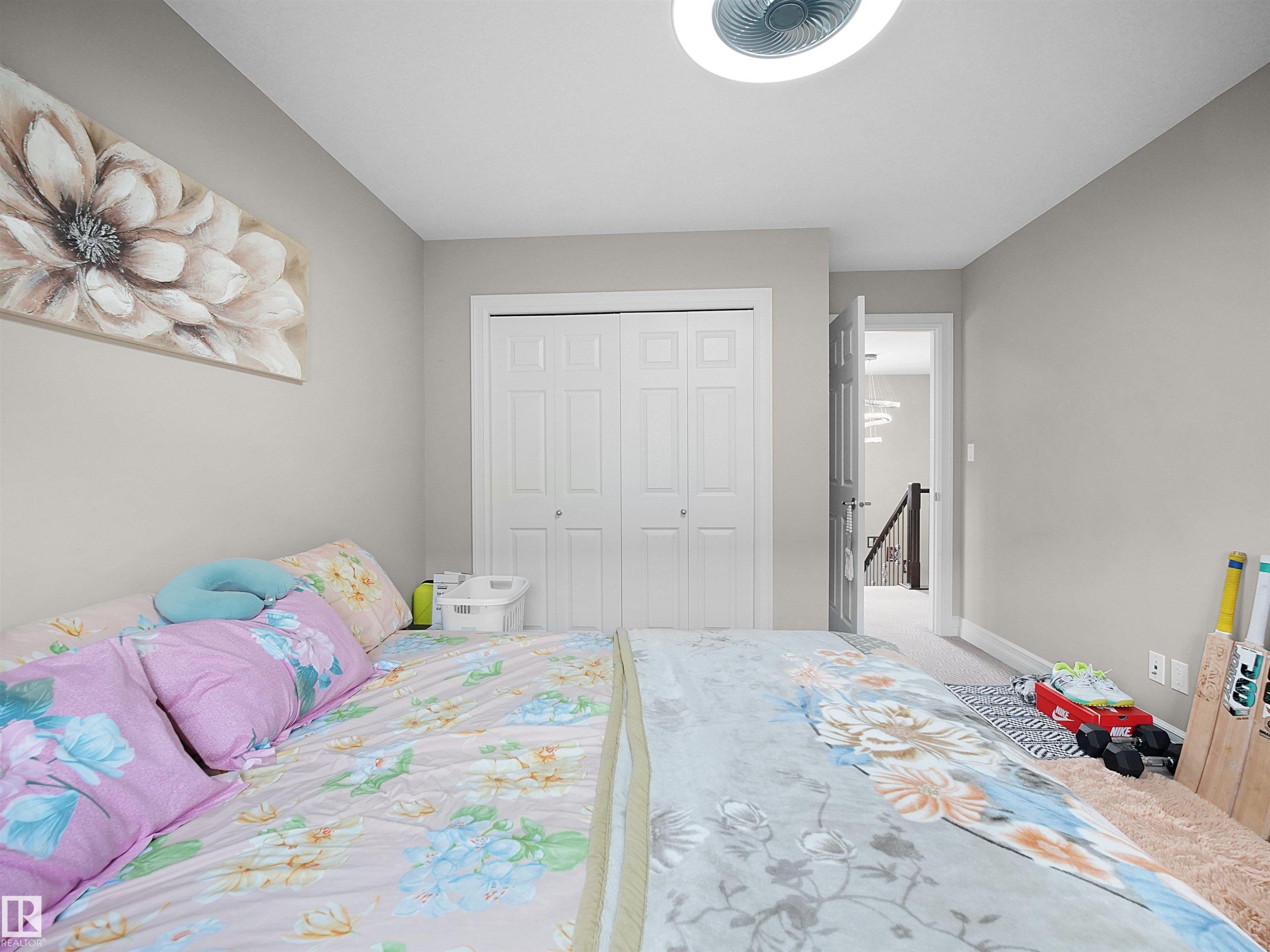 2422 Warry Place Sw, Edmonton, AB - Indoor Photo Showing Bedroom