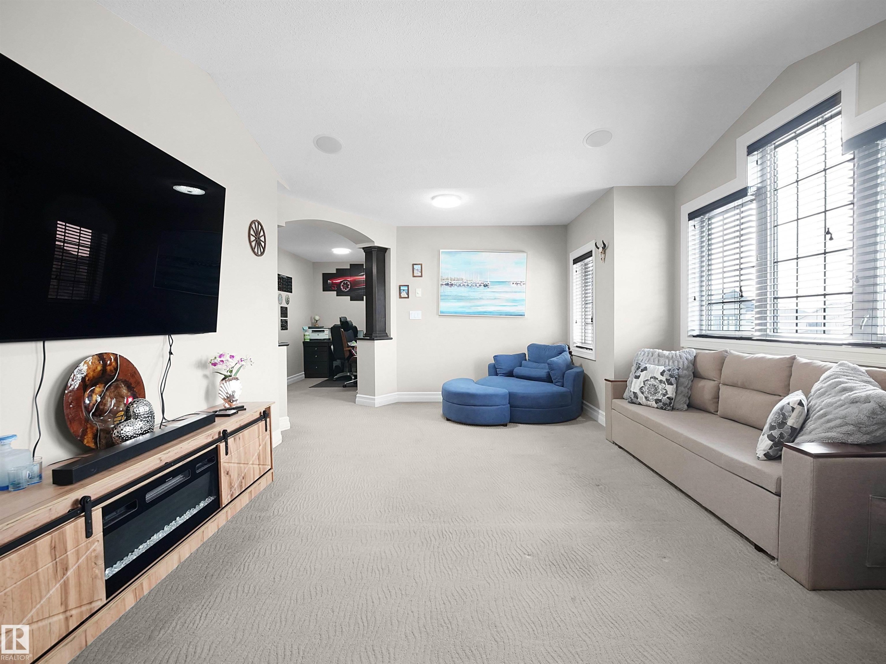 2422 Warry Place Sw, Edmonton, AB - Indoor