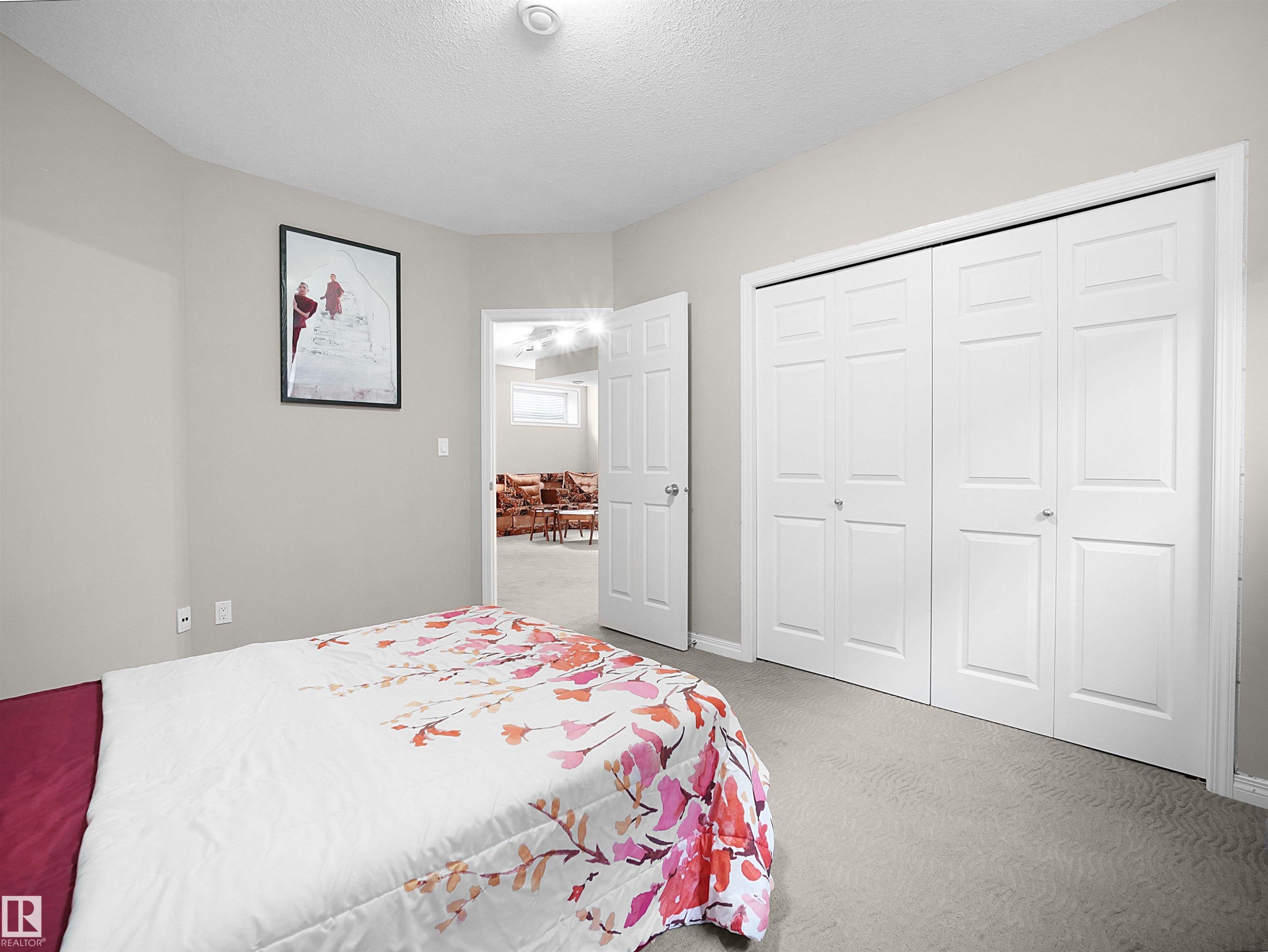 2422 Warry Place Sw, Edmonton, AB - Indoor Photo Showing Bedroom