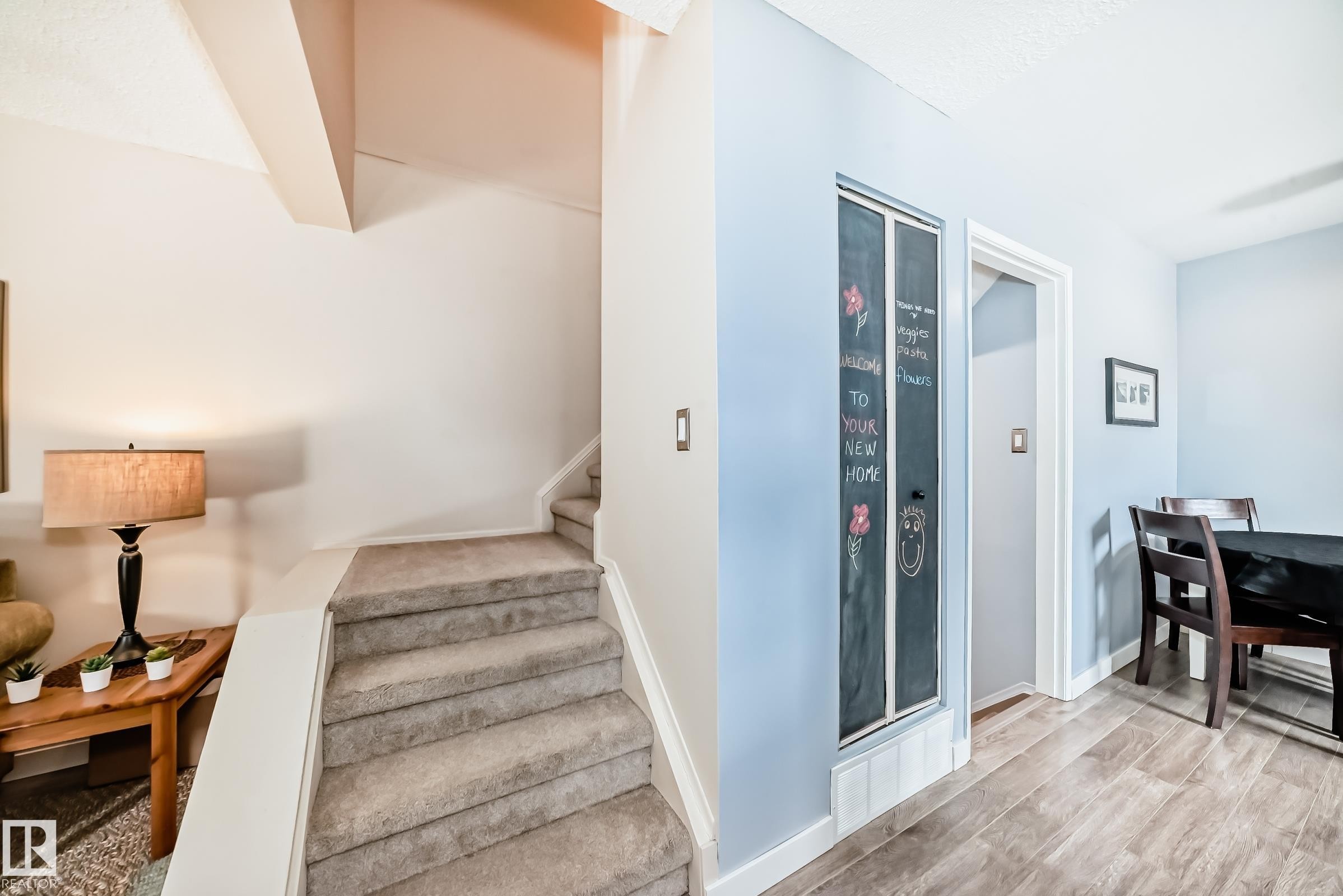 8113 27 Avenue, Edmonton, AB - Indoor Photo Showing Other Room