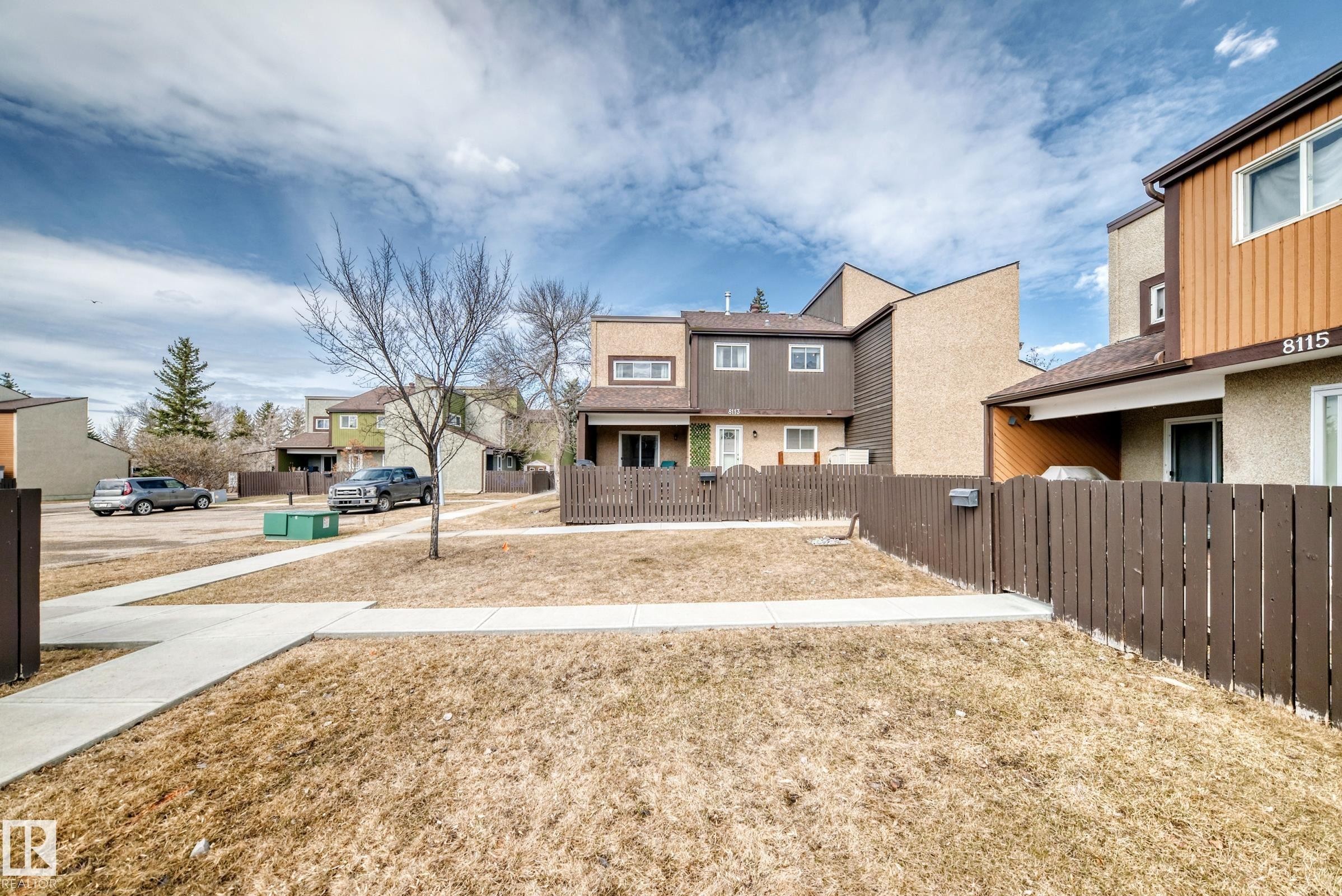 8113 27 Avenue, Edmonton, AB - Outdoor