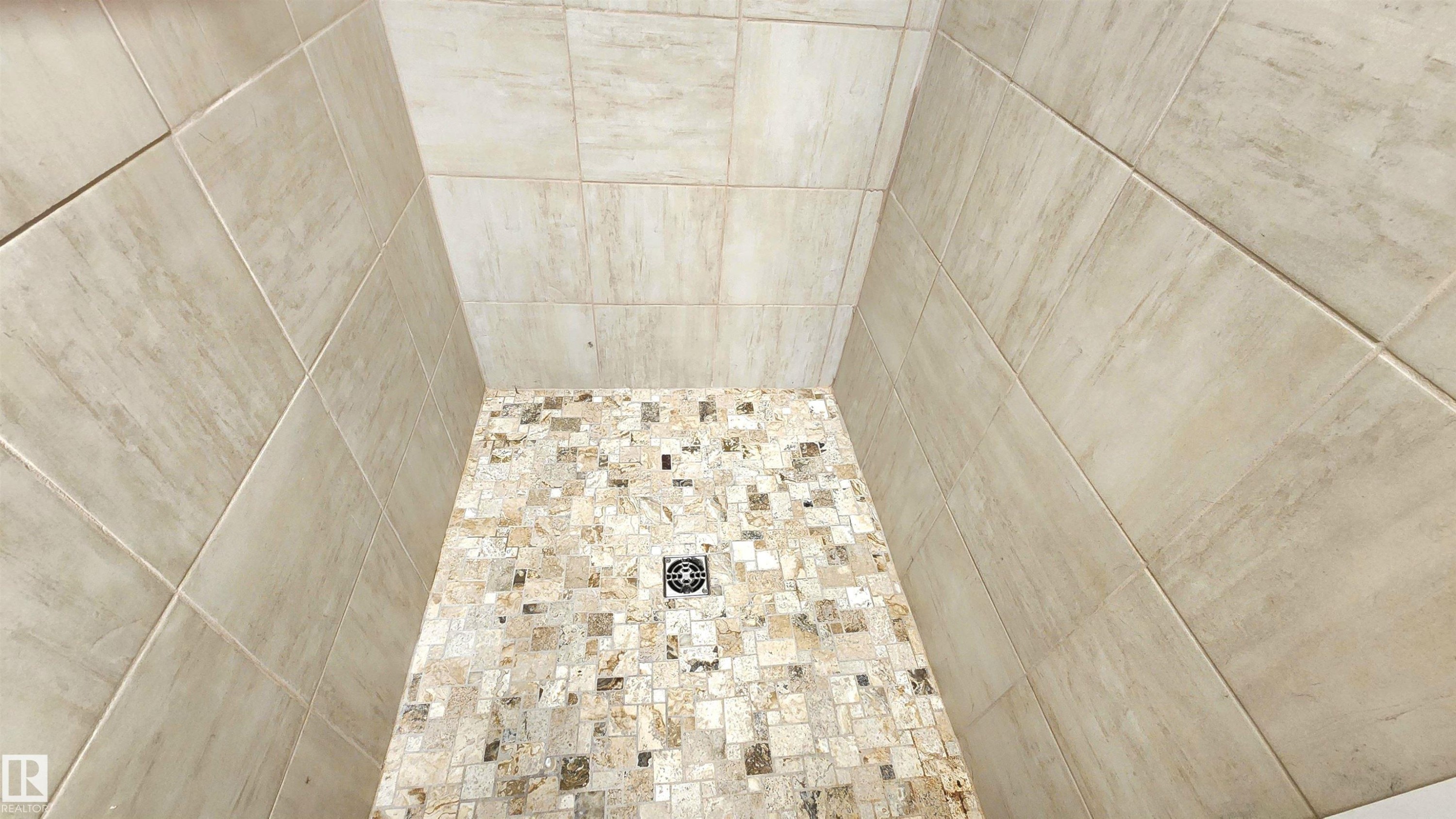 3531 46 Street, Edmonton, AB - Indoor Photo Showing Bathroom