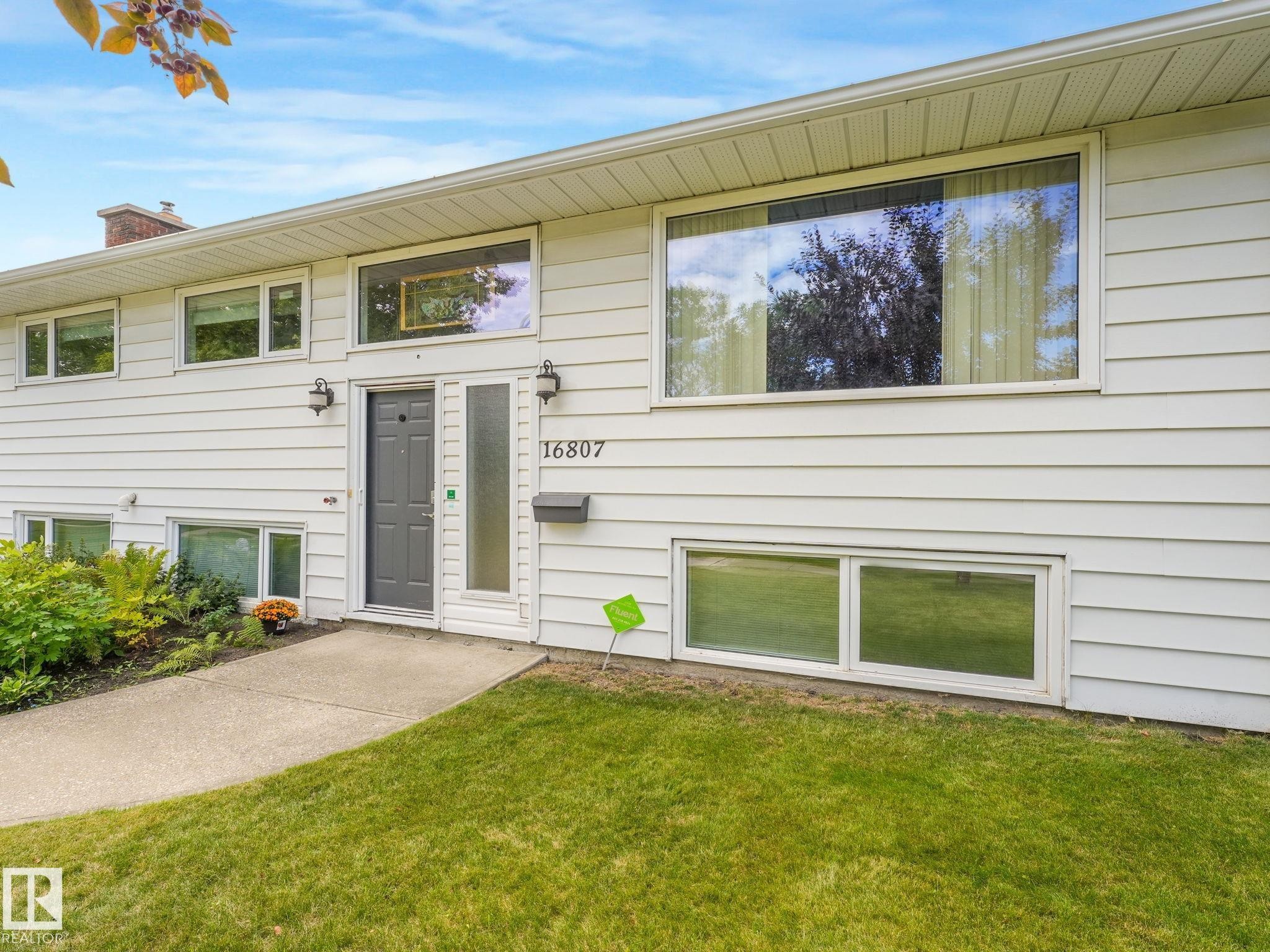 16807 80 Avenue, Edmonton, AB - Outdoor