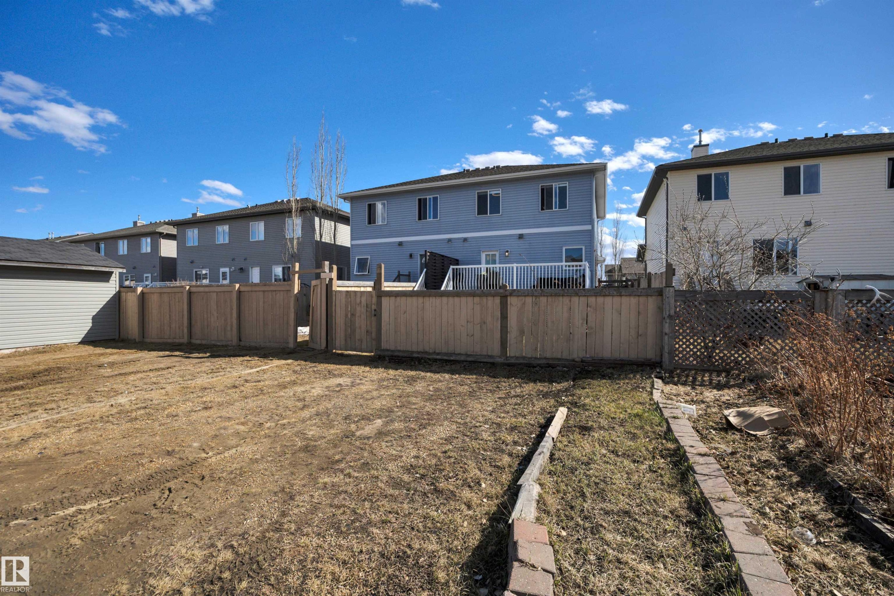 266 Avena Circle, Leduc, AB - Outdoor
