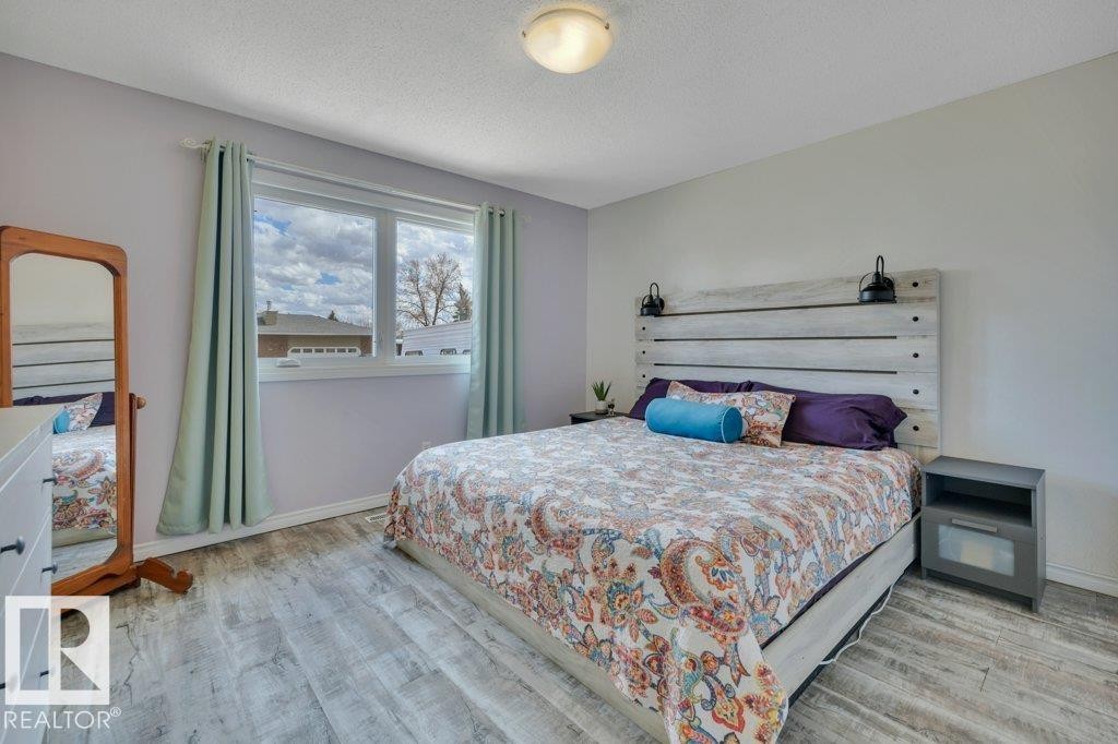 4002 42B Avenue, Leduc, AB - Indoor Photo Showing Bedroom