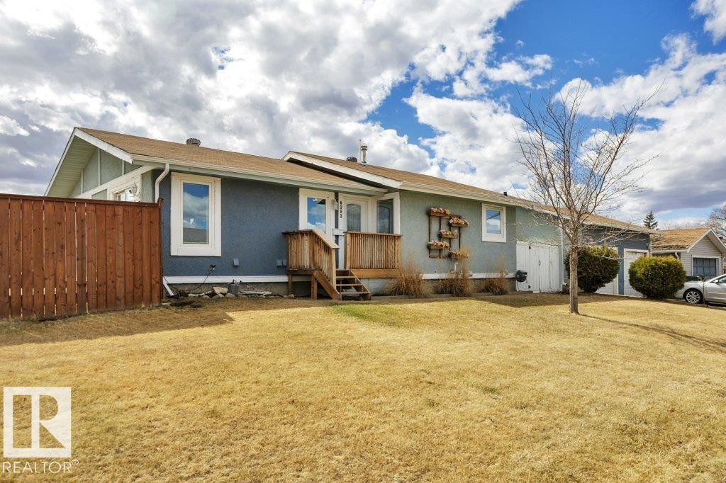 4002 42B Avenue, Leduc, AB - Outdoor