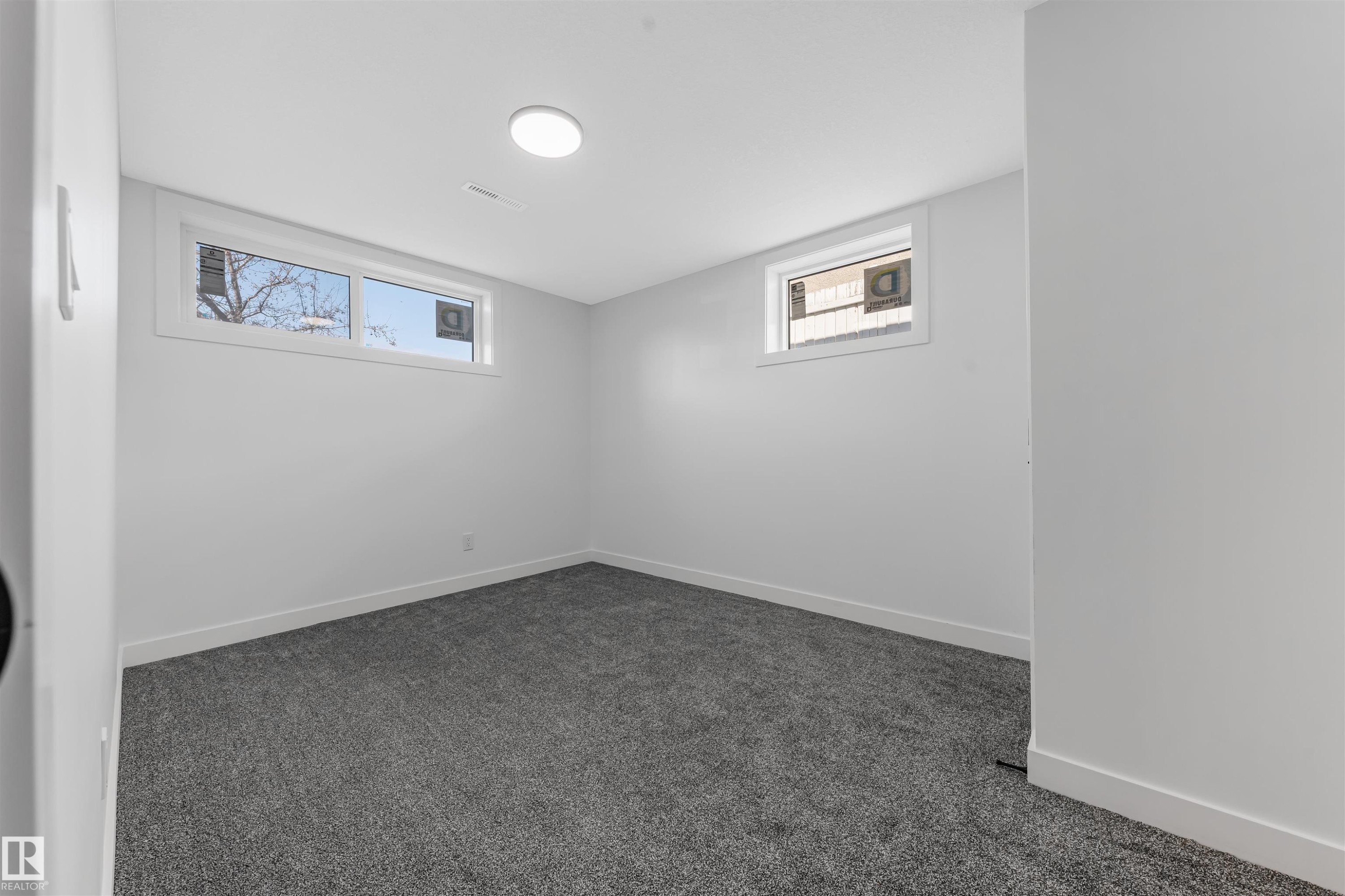 12033 54 Street, Edmonton, AB - Indoor Photo Showing Other Room