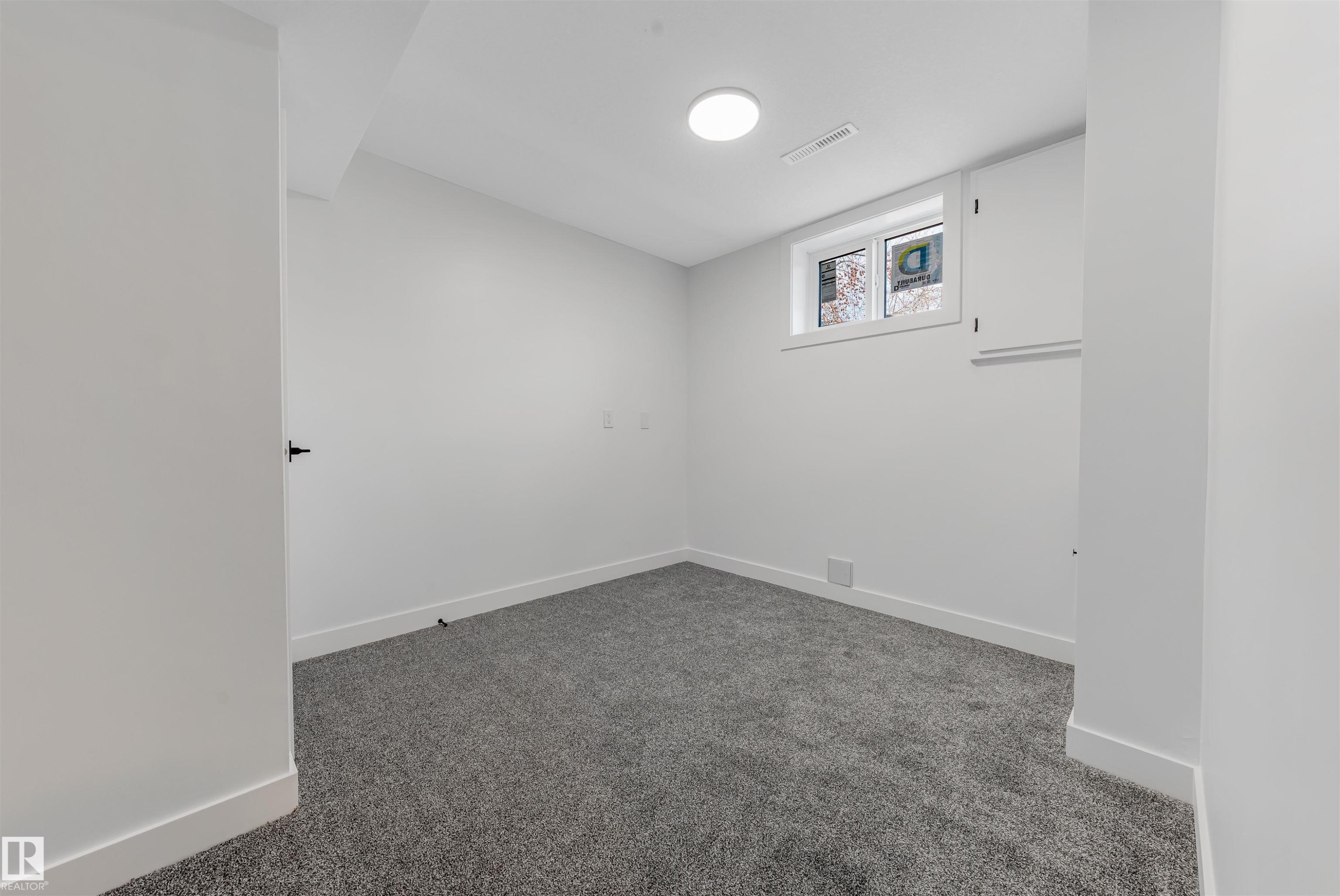 12033 54 Street, Edmonton, AB - Indoor Photo Showing Other Room