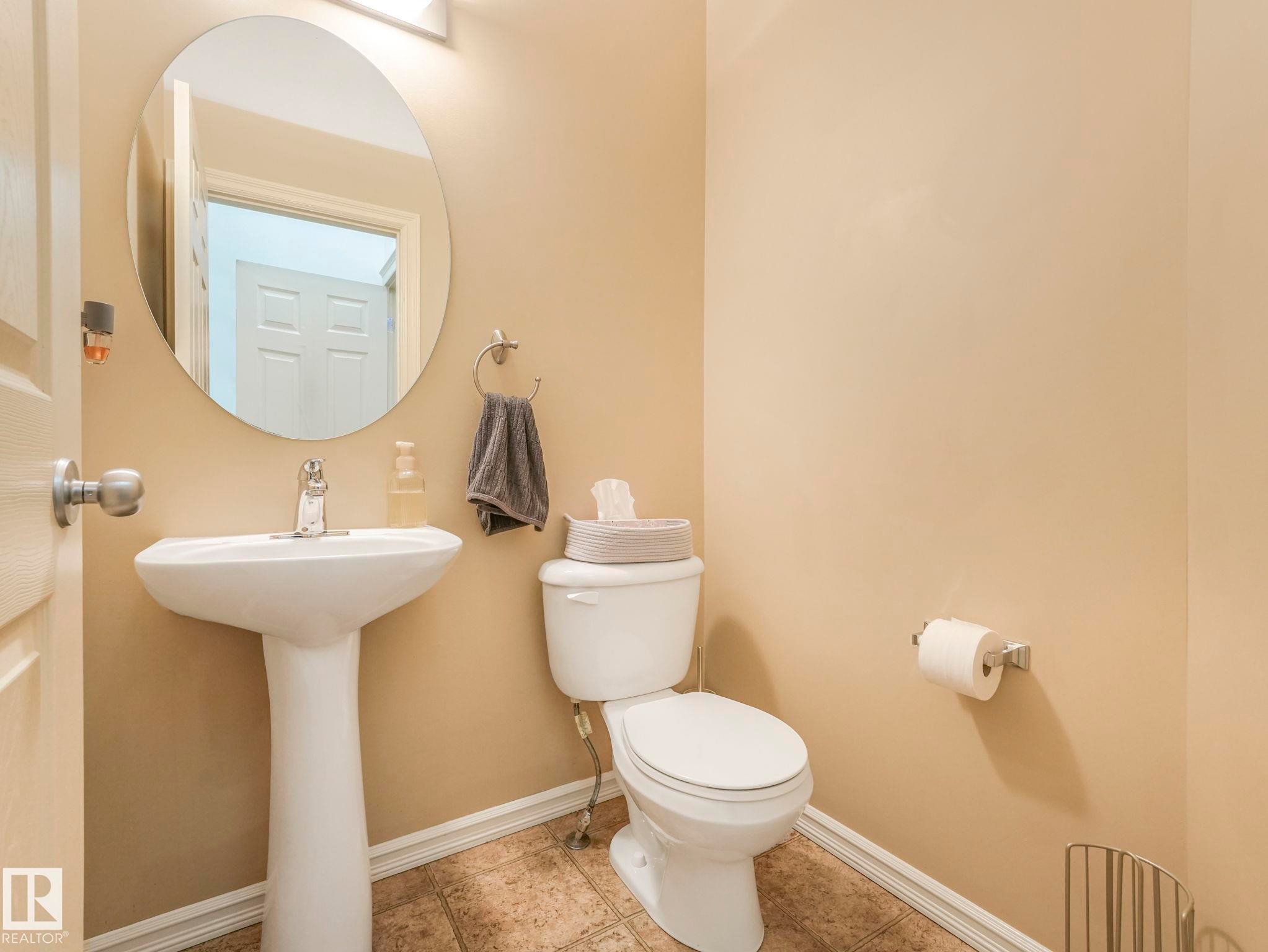 3031 Spence Wynd, Edmonton, AB - Indoor Photo Showing Bathroom