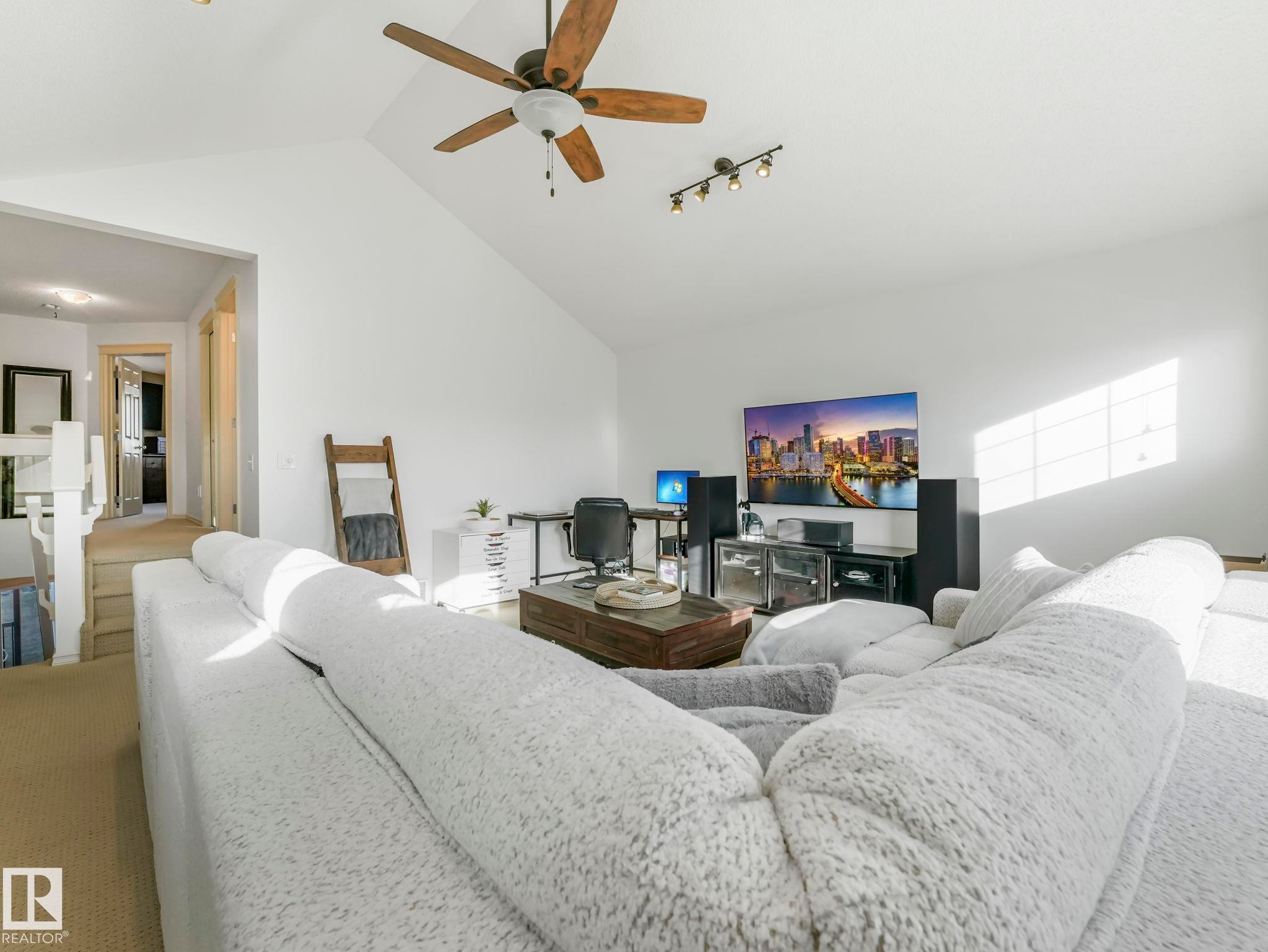 3031 Spence Wynd, Edmonton, AB - Indoor