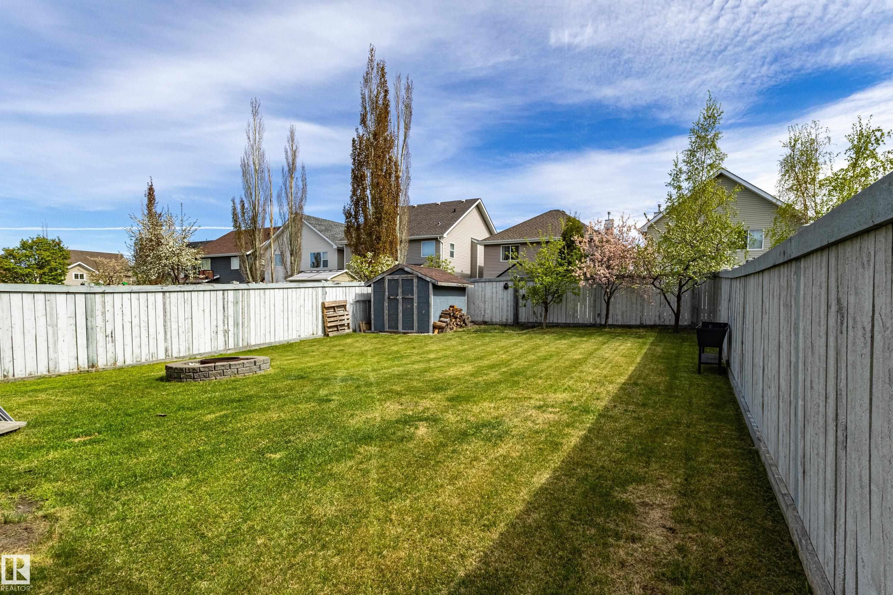 3031 Spence Wynd, Edmonton, AB - Outdoor