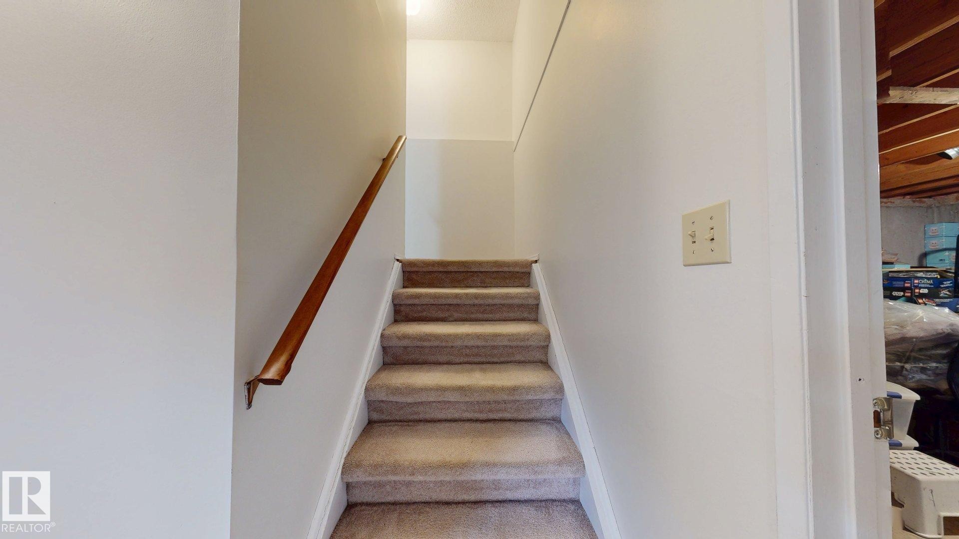 45 4403 Riverbend Road, Edmonton, AB - Indoor Photo Showing Other Room