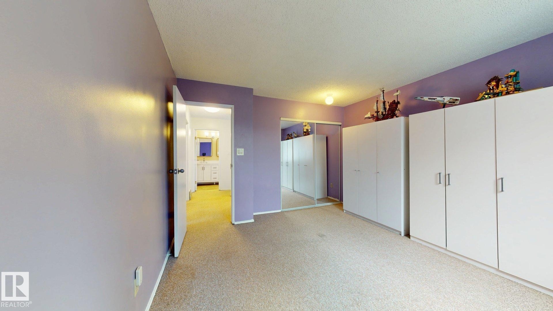 45 4403 Riverbend Road, Edmonton, AB - Indoor Photo Showing Other Room