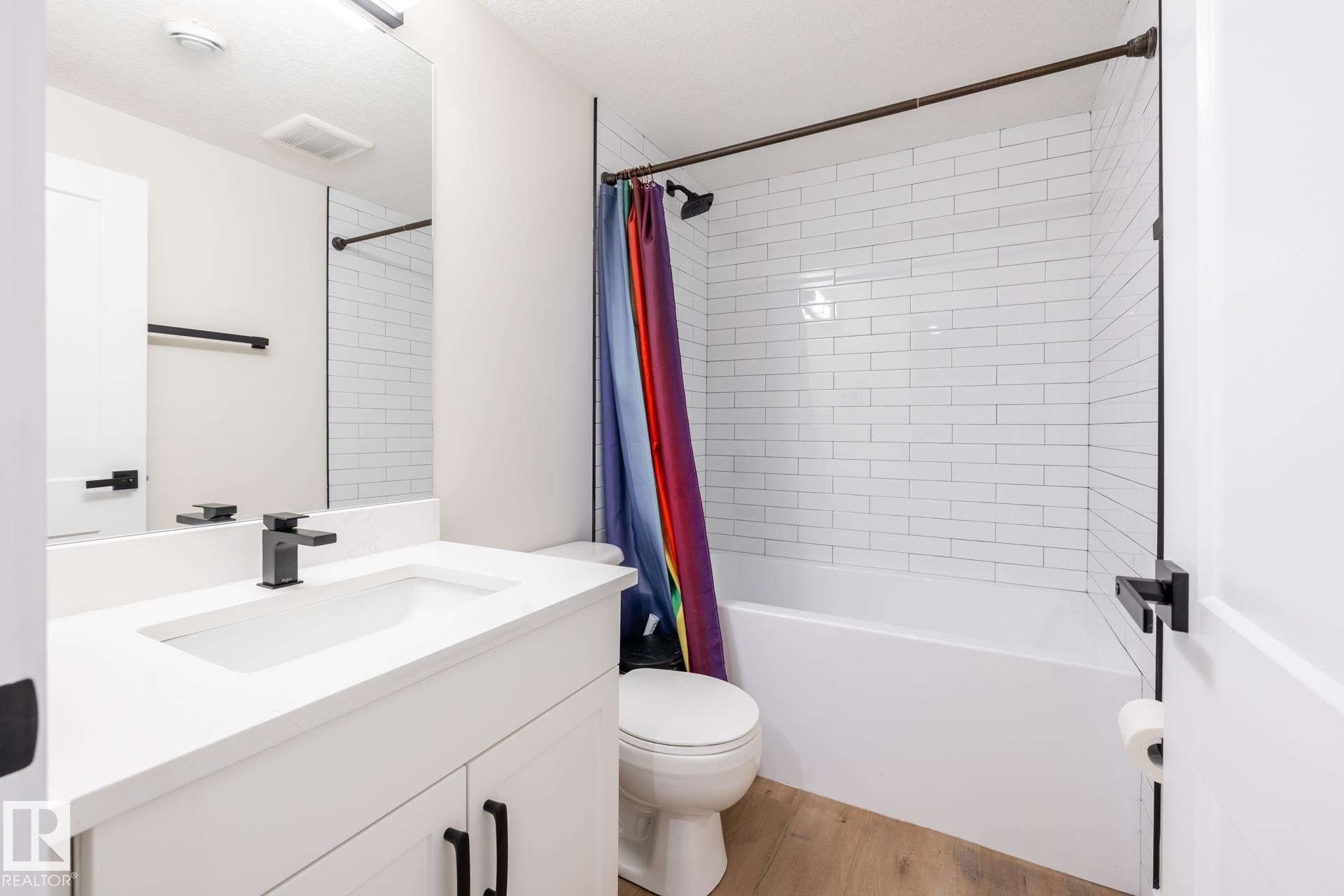 17 Spruce Crescent, St. Albert, AB - Indoor Photo Showing Bathroom
