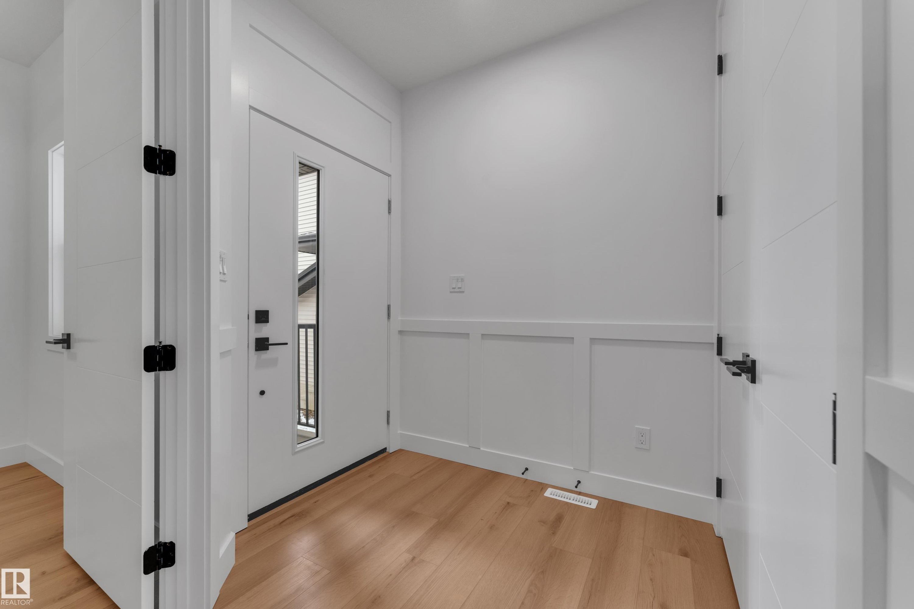 760 Astoria Way, Devon, AB - Indoor Photo Showing Other Room