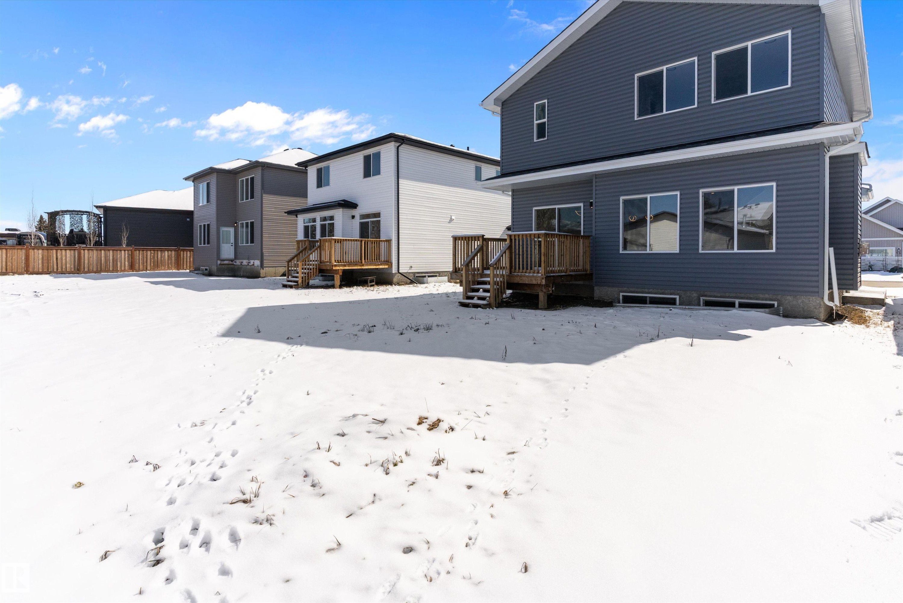 76 Maple Crescent, Gibbons, AB - Outdoor