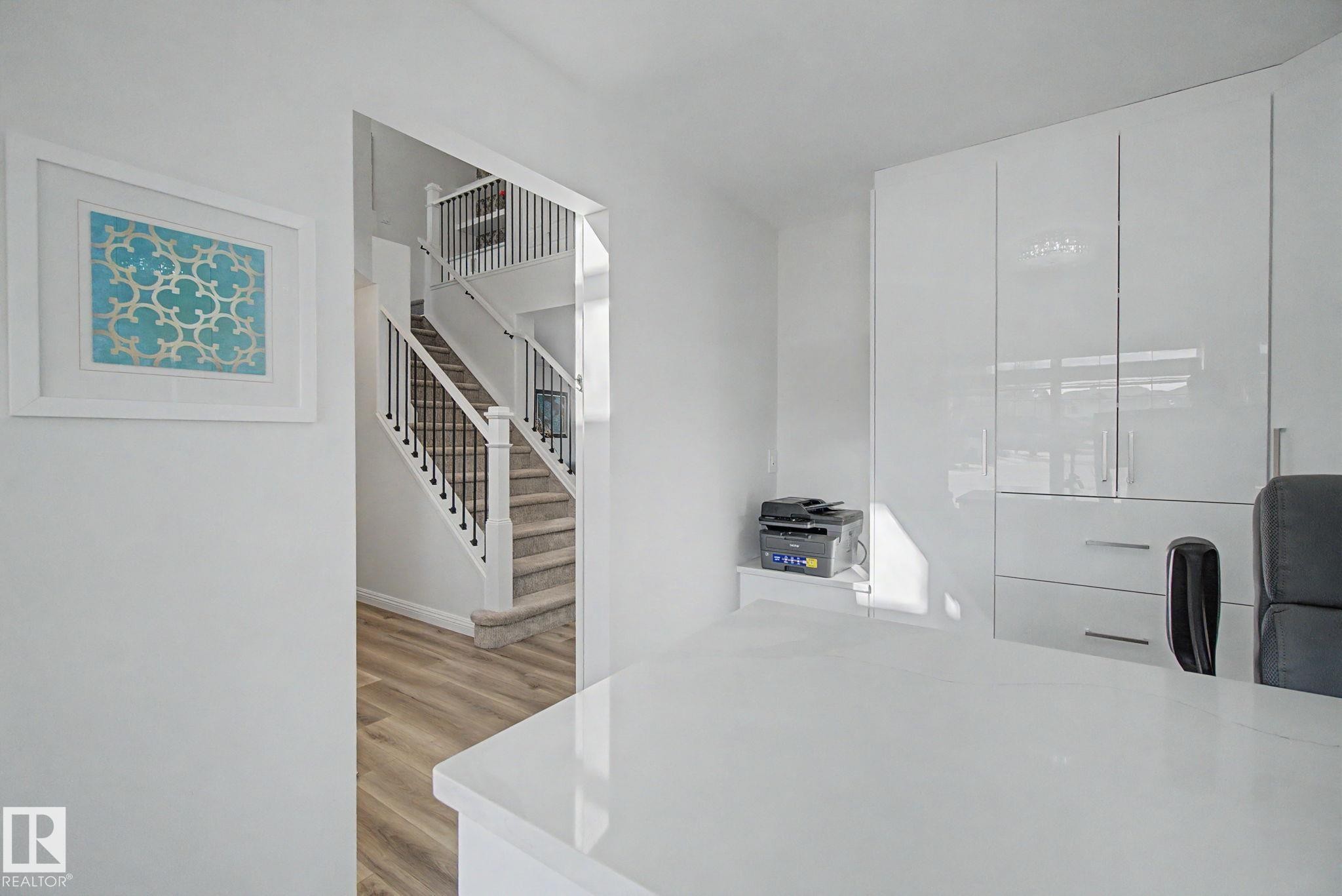 1850 Towne Centre Boulevard, Edmonton, AB - Indoor Photo Showing Other Room