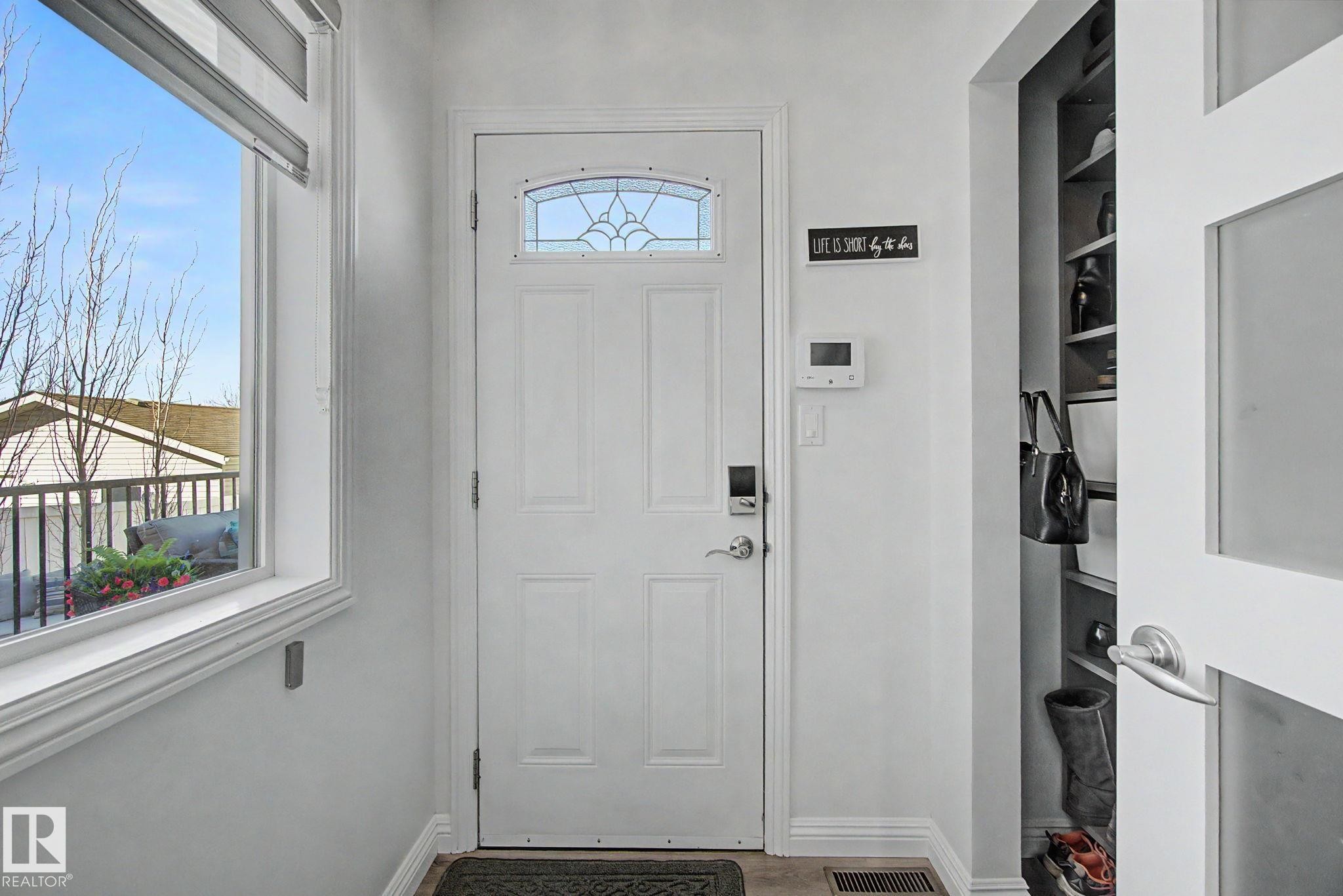 1850 Towne Centre Boulevard, Edmonton, AB - Indoor Photo Showing Other Room