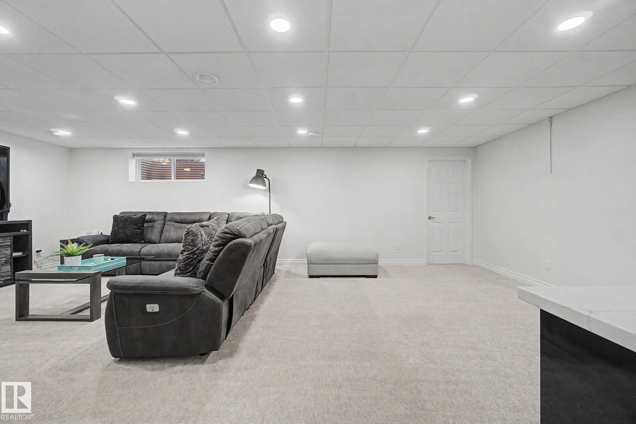 1850 Towne Centre Boulevard, Edmonton, AB - Indoor Photo Showing Basement