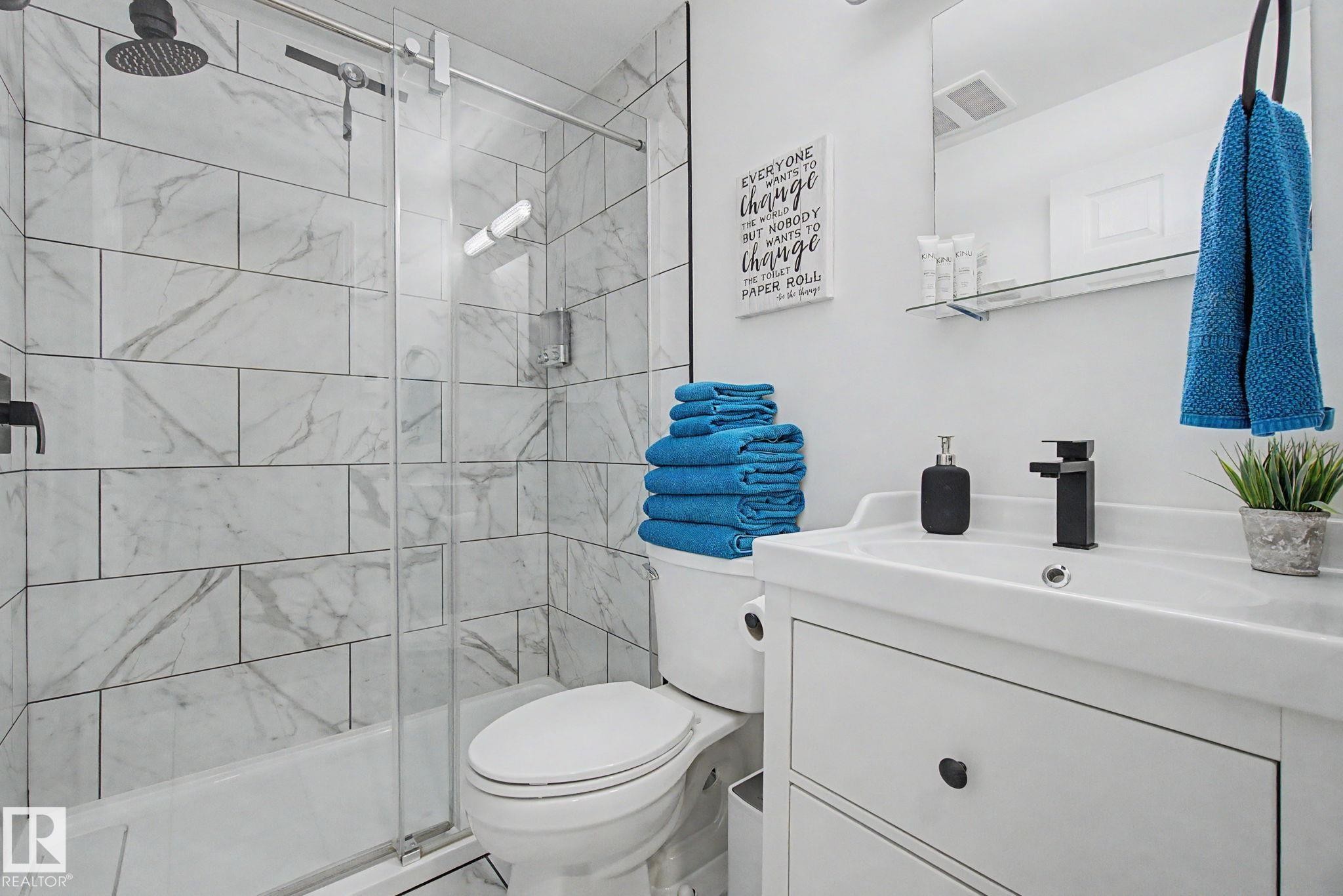 1850 Towne Centre Boulevard, Edmonton, AB - Indoor Photo Showing Bathroom