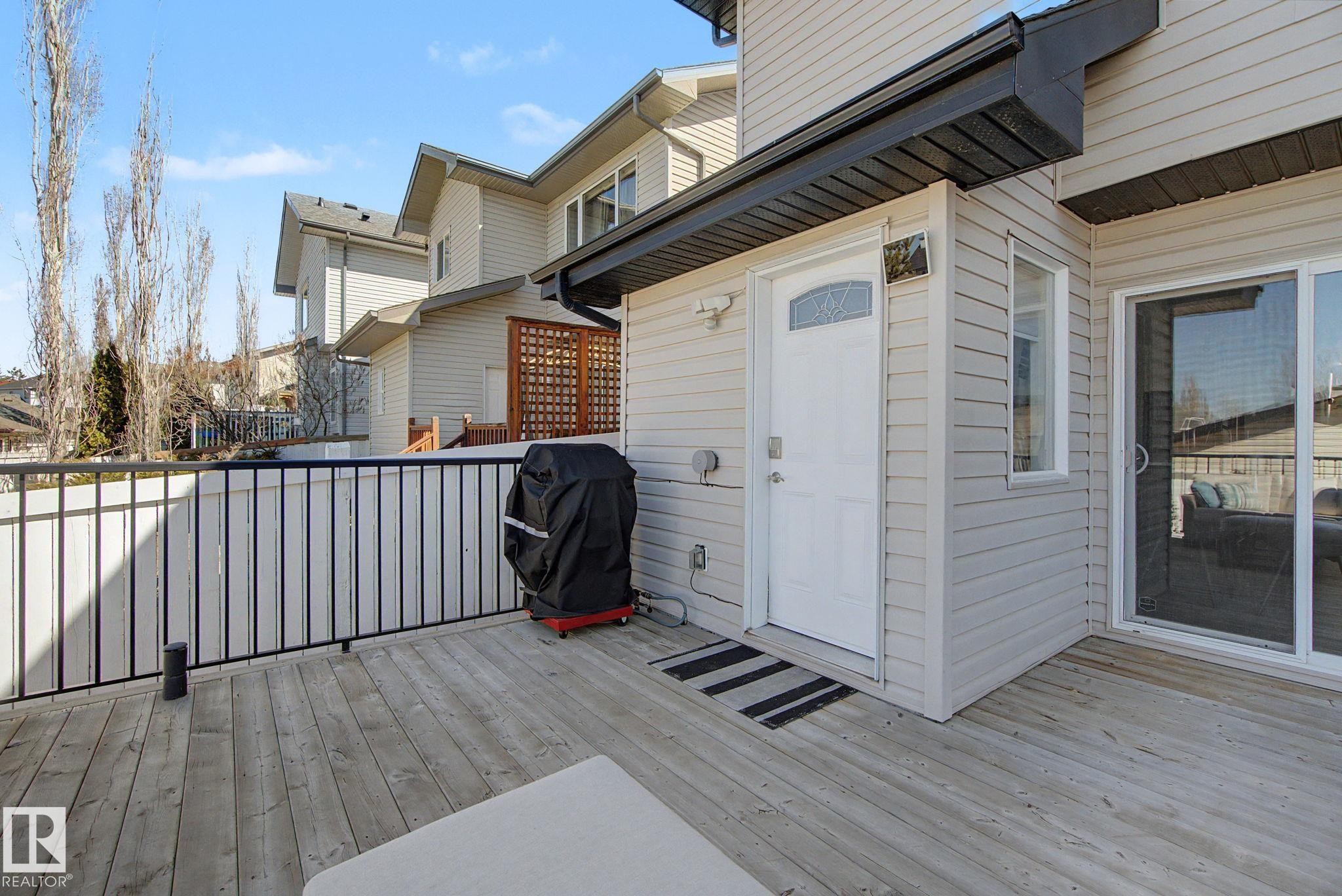 1850 Towne Centre Boulevard, Edmonton, AB - Outdoor With Exterior