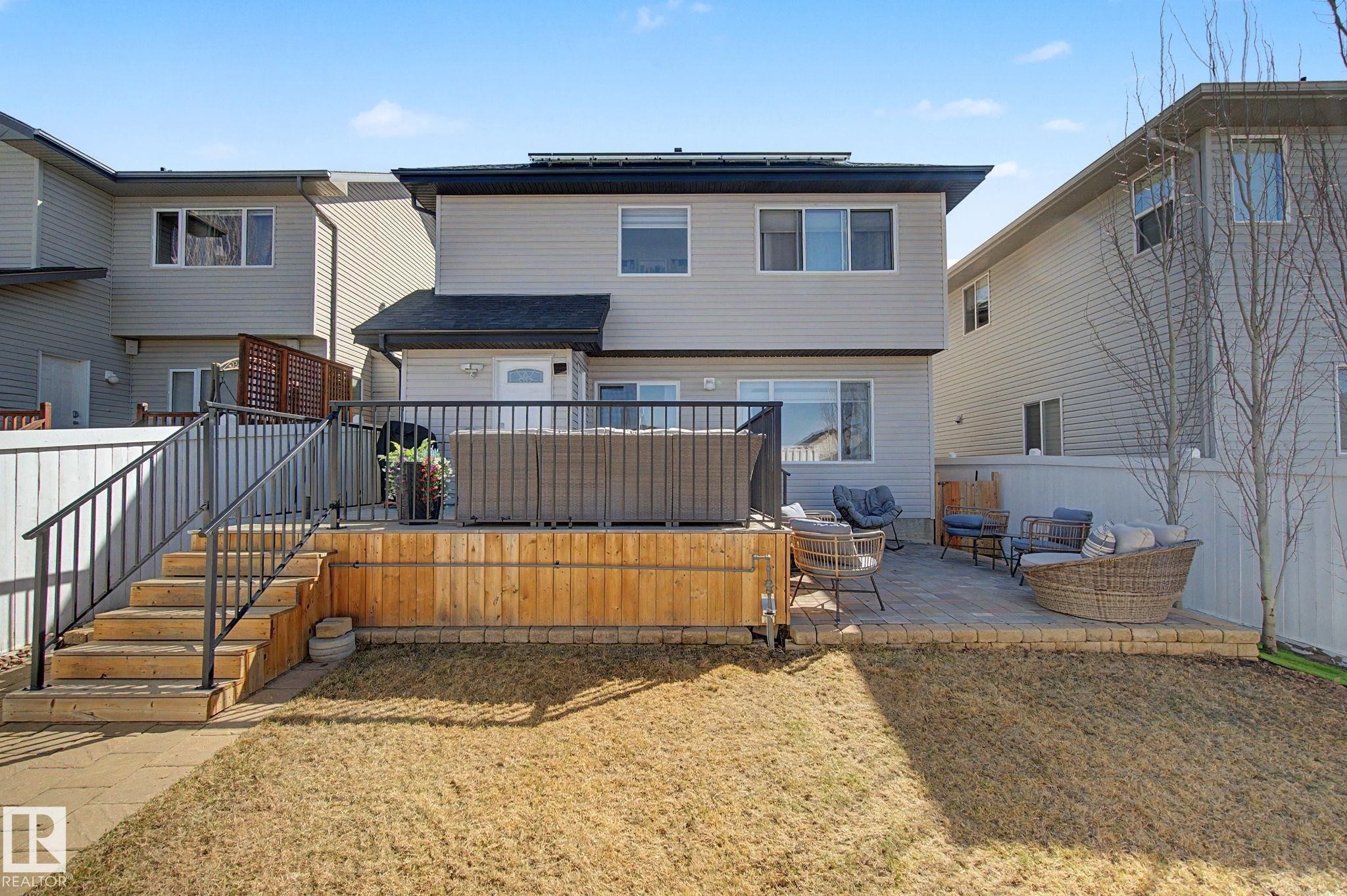 1850 Towne Centre Boulevard, Edmonton, AB - Outdoor With Exterior