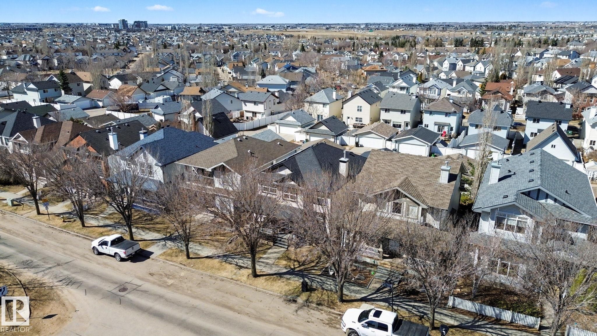 1850 Towne Centre Boulevard, Edmonton, AB - Outdoor With View