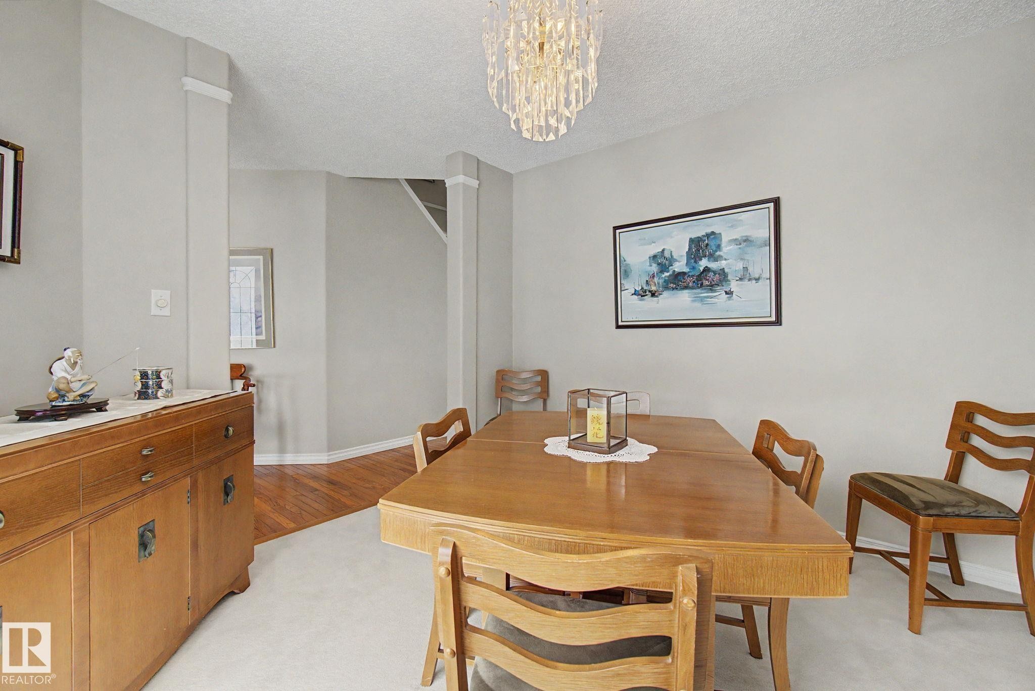 11732 10 Avenue Nw, Edmonton, AB - Indoor Photo Showing Dining Room