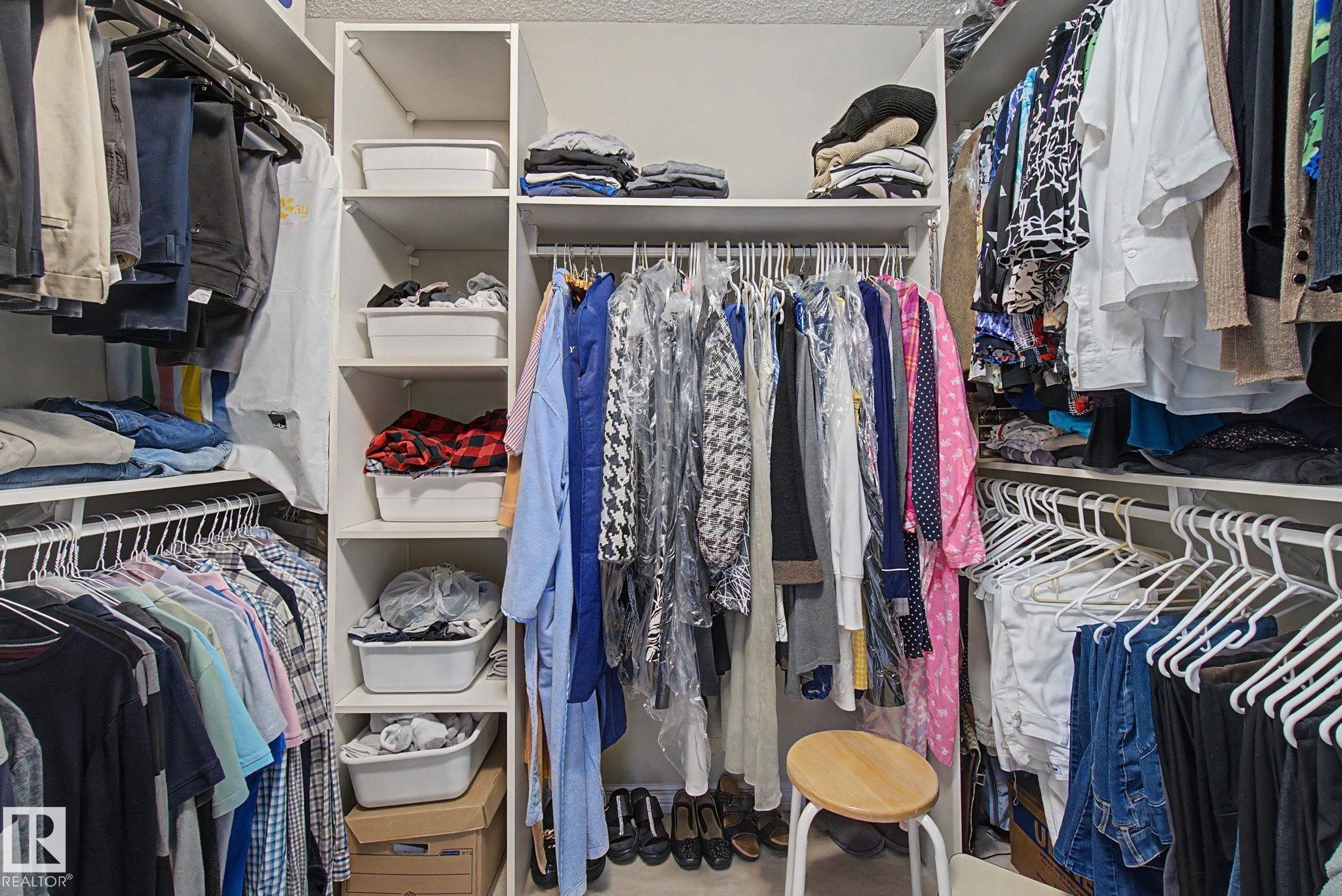 11732 10 Avenue Nw, Edmonton, AB - Indoor With Storage