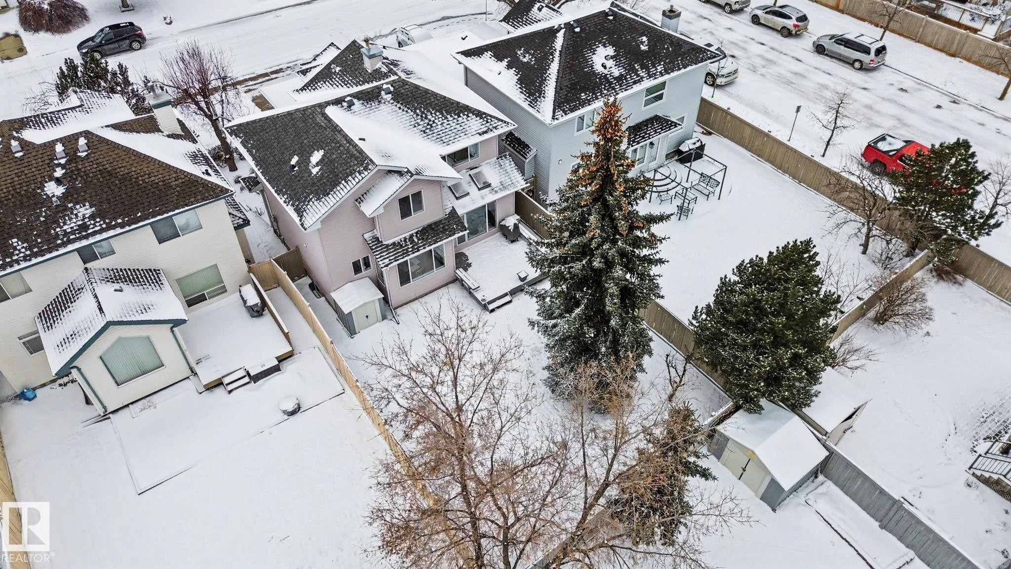 11732 10 Avenue Nw, Edmonton, AB - Outdoor