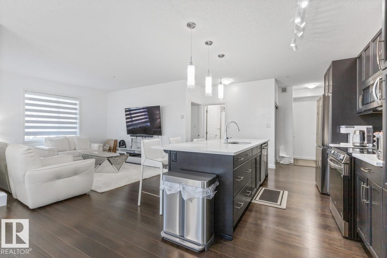 122 320 Ambleside Link Link, Edmonton, AB - Indoor