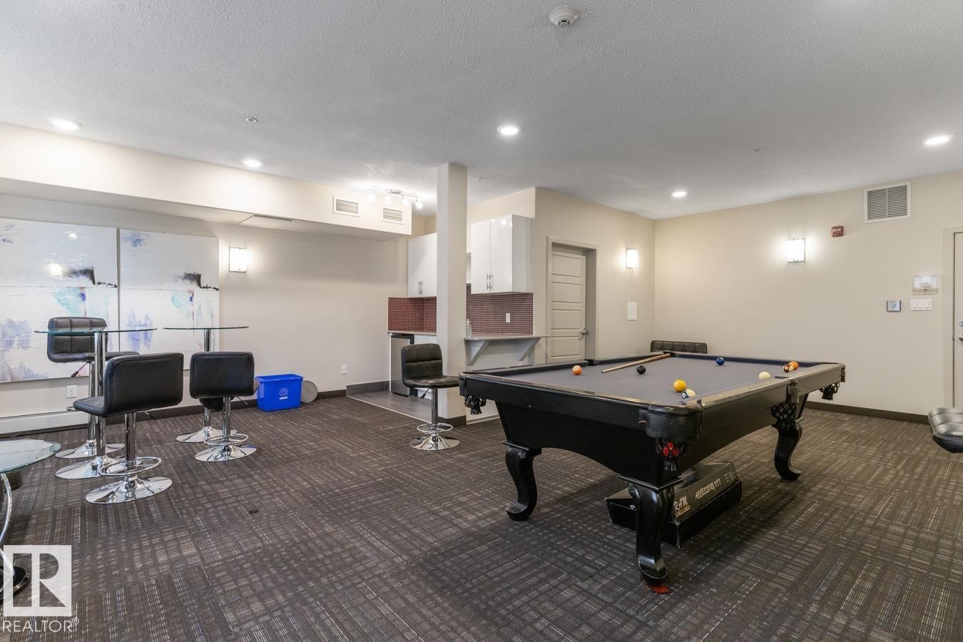 122 320 Ambleside Link Link, Edmonton, AB - Indoor Photo Showing Other Room