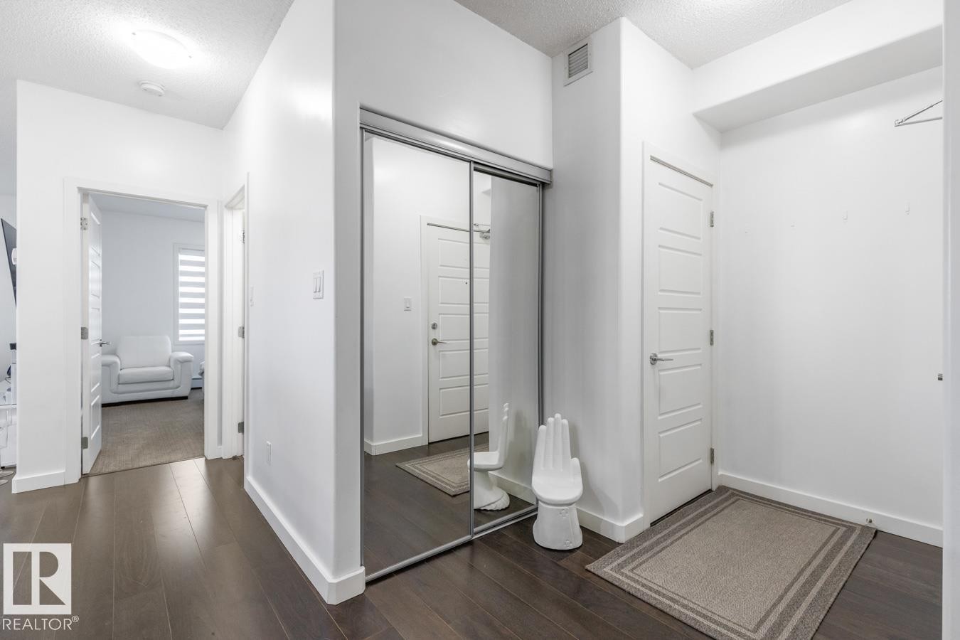 122 320 Ambleside Link Link, Edmonton, AB - Indoor Photo Showing Other Room