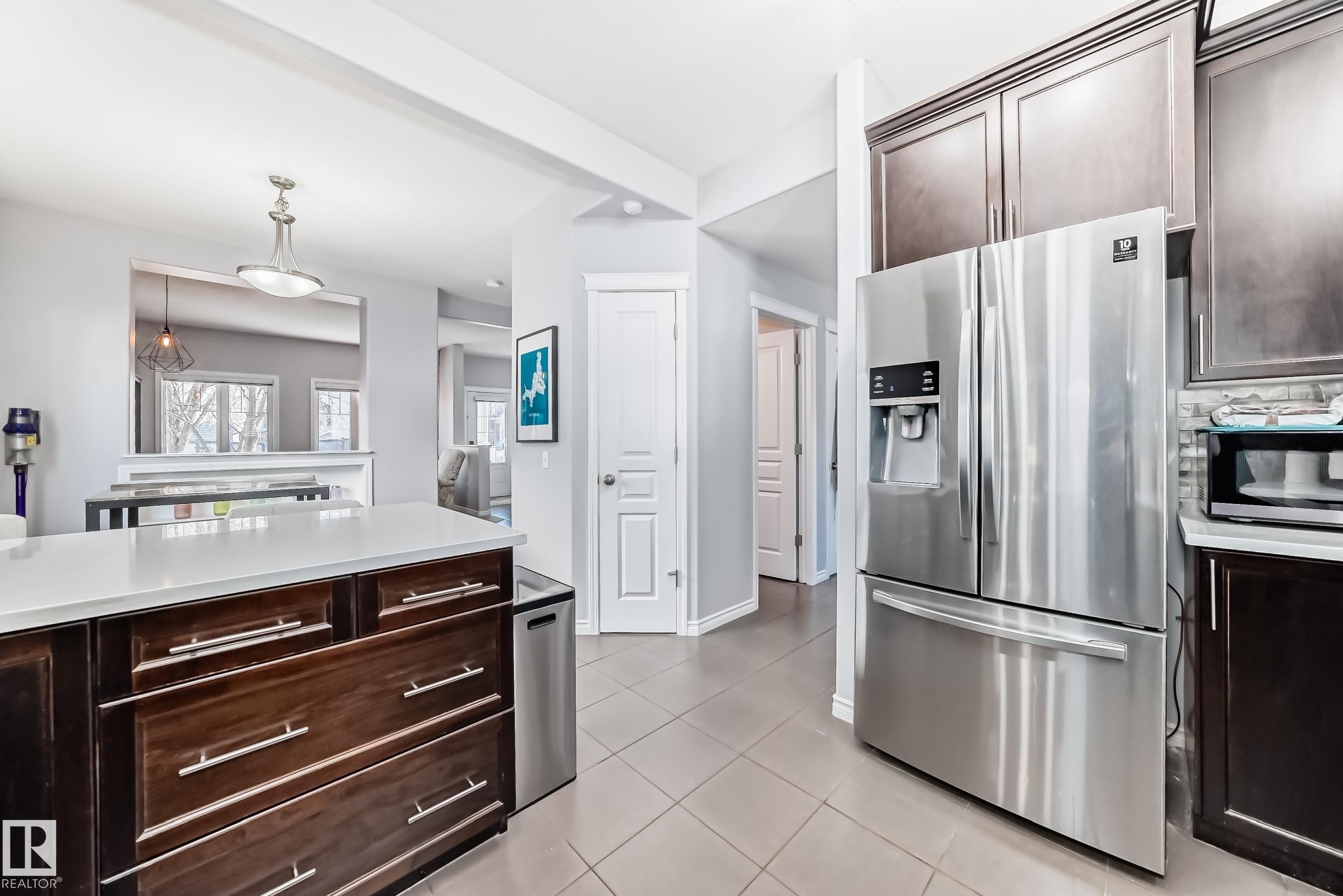 1128 74 Street, Edmonton, AB - Indoor Photo Showing Kitchen