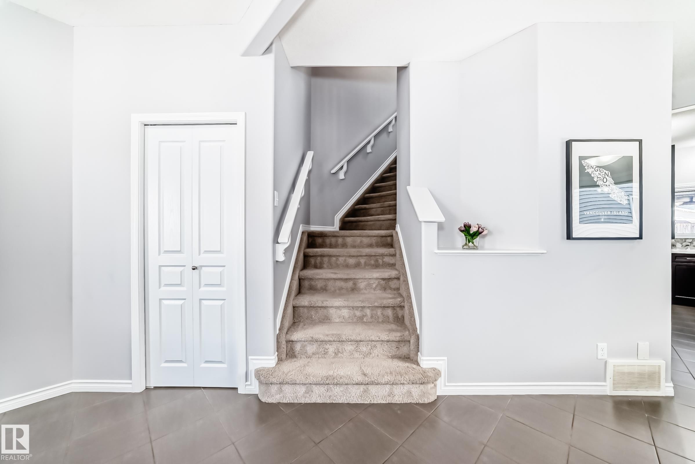 1128 74 Street, Edmonton, AB - Indoor Photo Showing Other Room