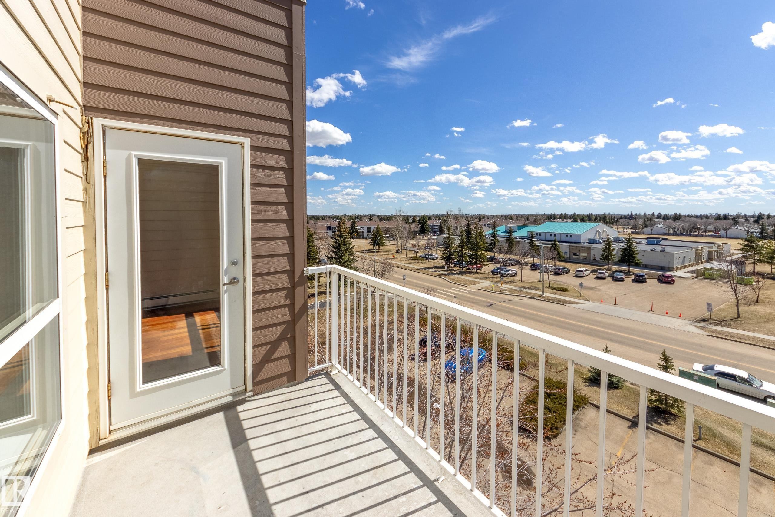 528 17404 64 Avenue, Edmonton, AB - Outdoor With Balcony With View