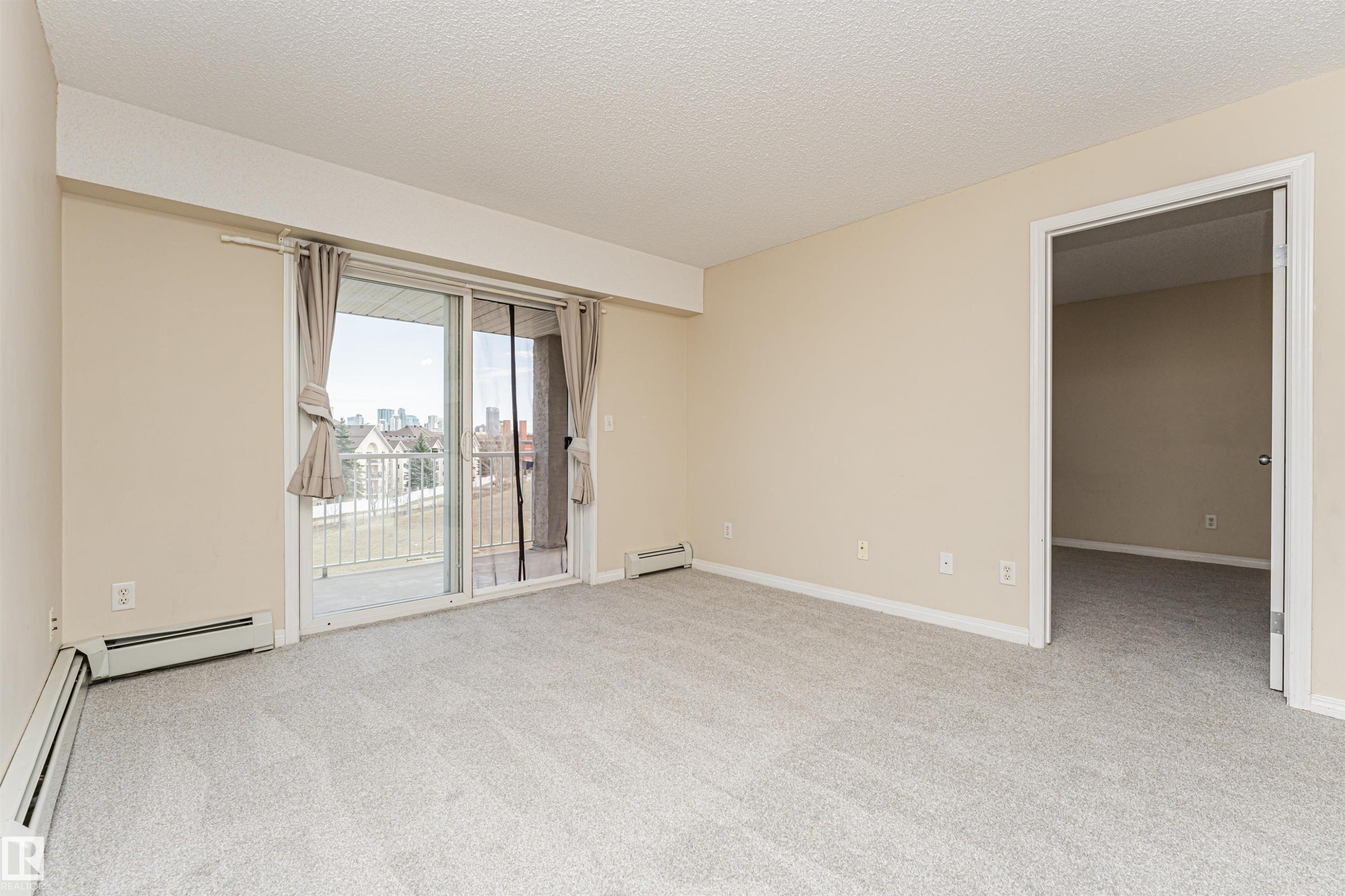 524 10535 122 Street, Edmonton, AB - Indoor Photo Showing Other Room